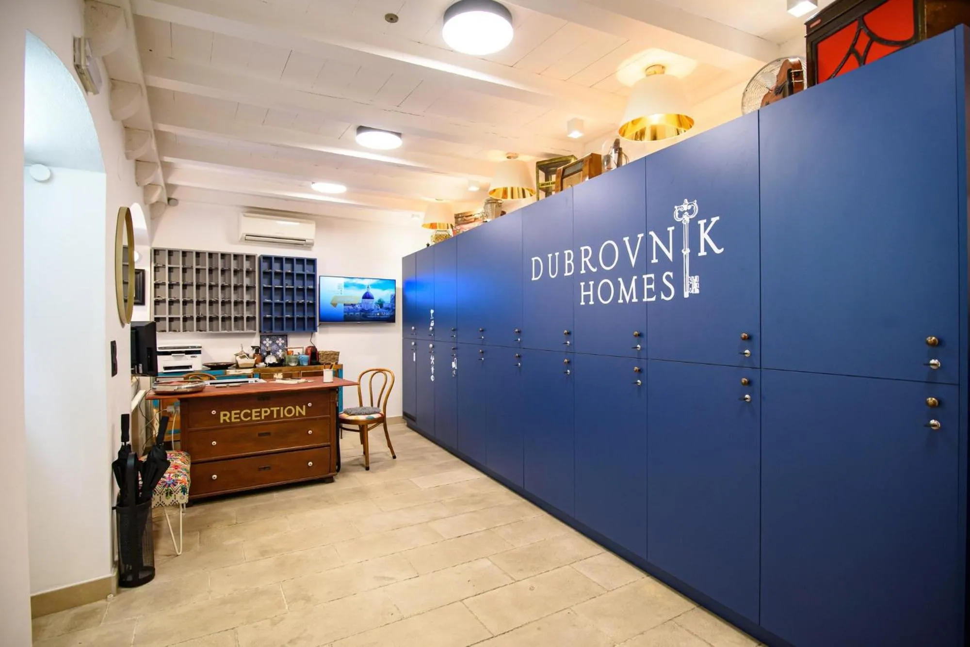 Property logo or sign in ART HOME ARTHUR by DuHomes