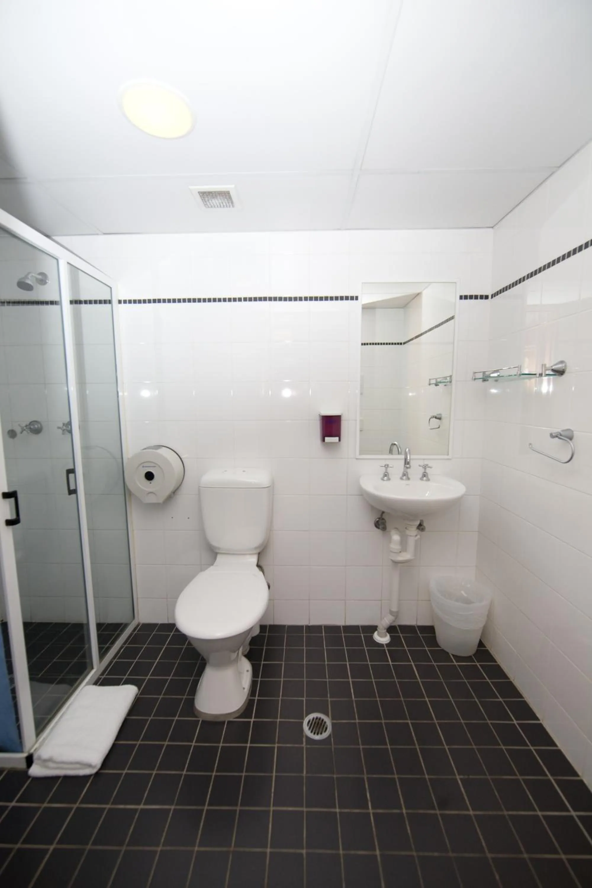 Bathroom in Big Backpackers Hostel