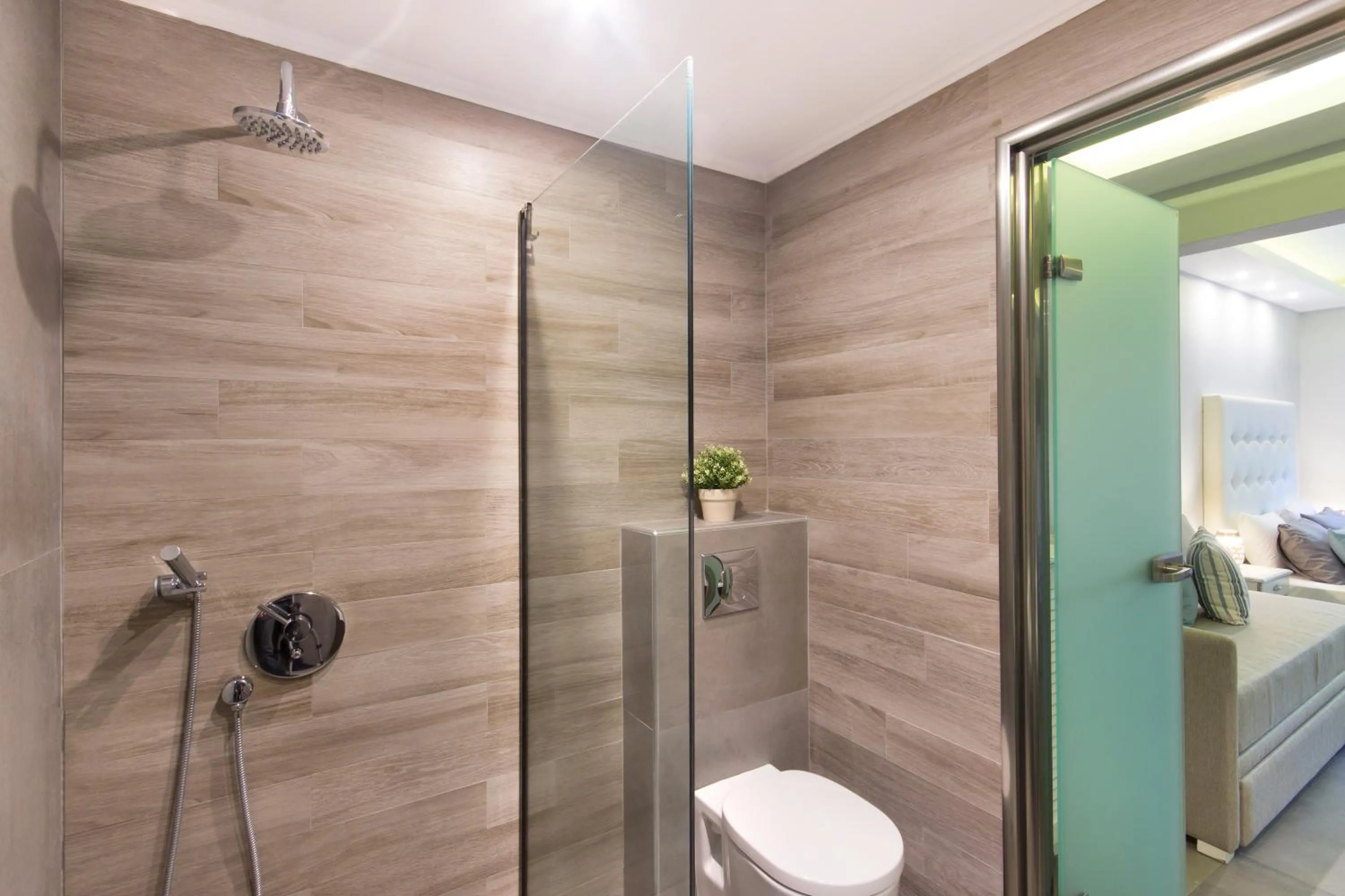 Shower in Aroma Beach Bungalows