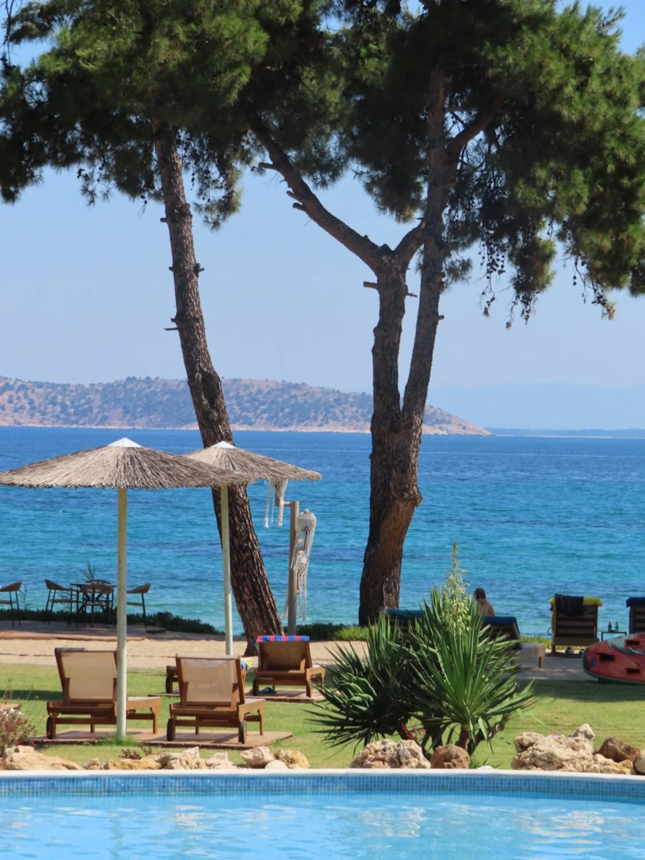 Aroma Beach Bungalows
