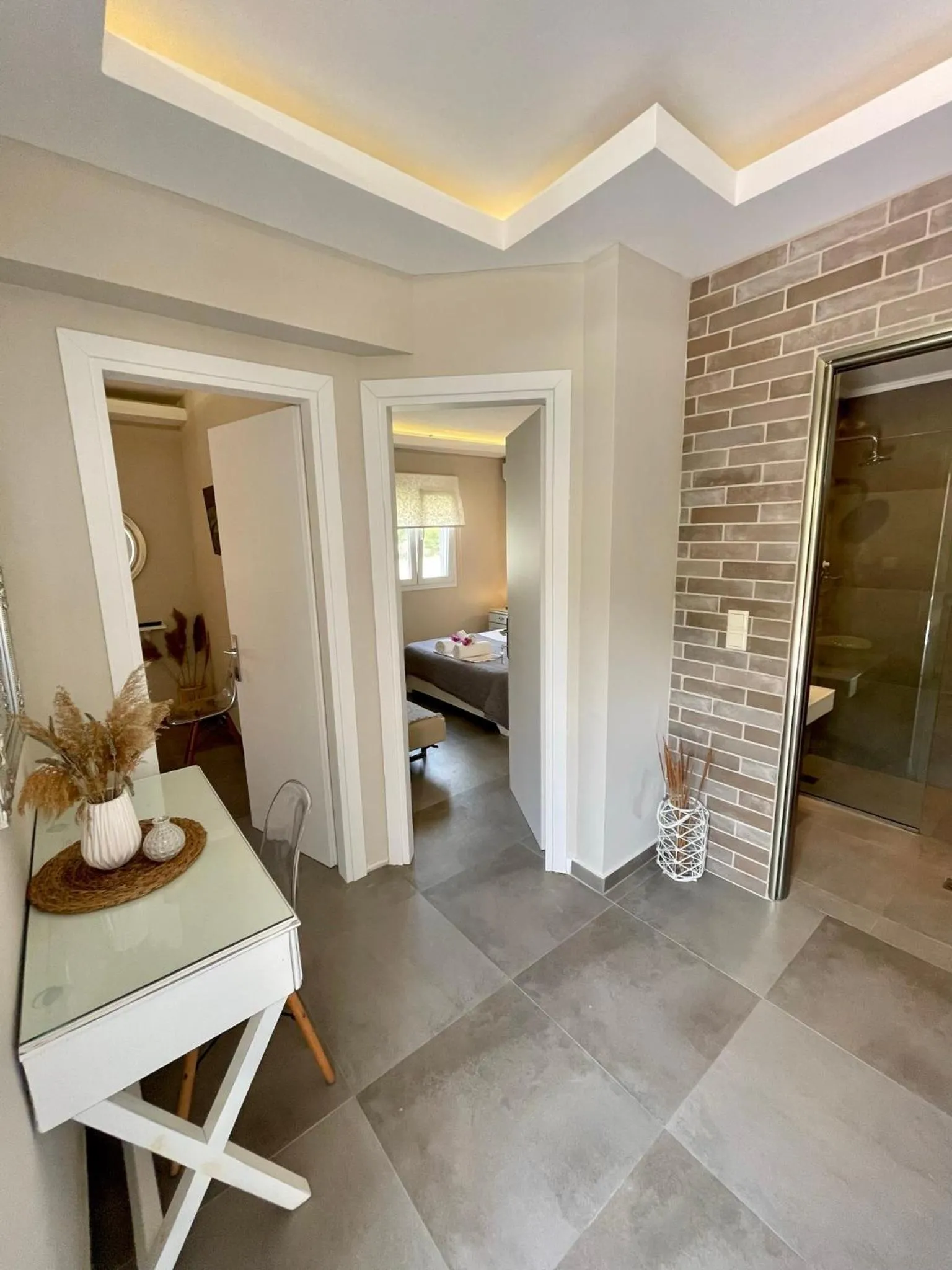 Photo of the whole room, Bed in Aroma Beach Bungalows