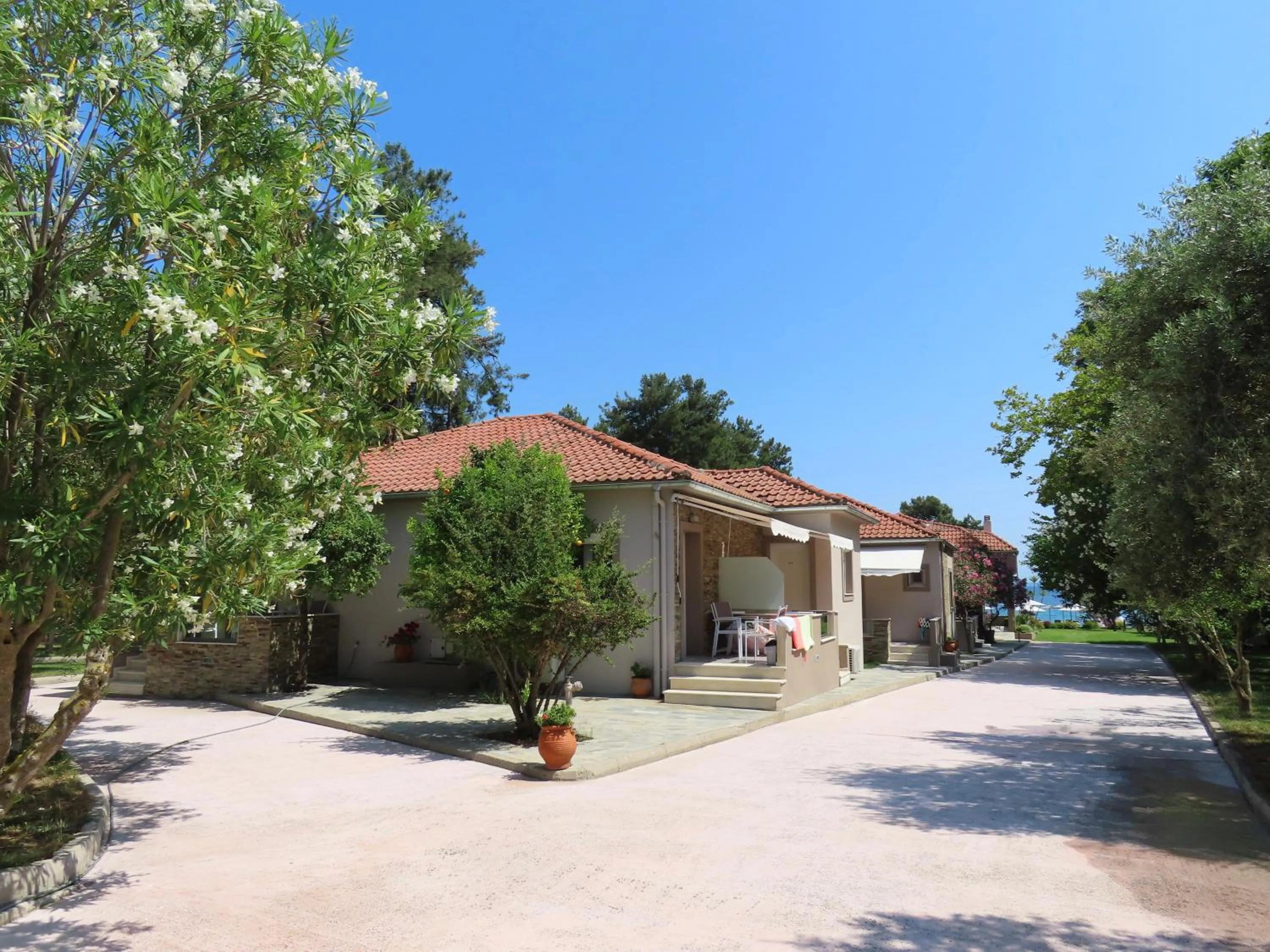 Property building in Aroma Beach Bungalows