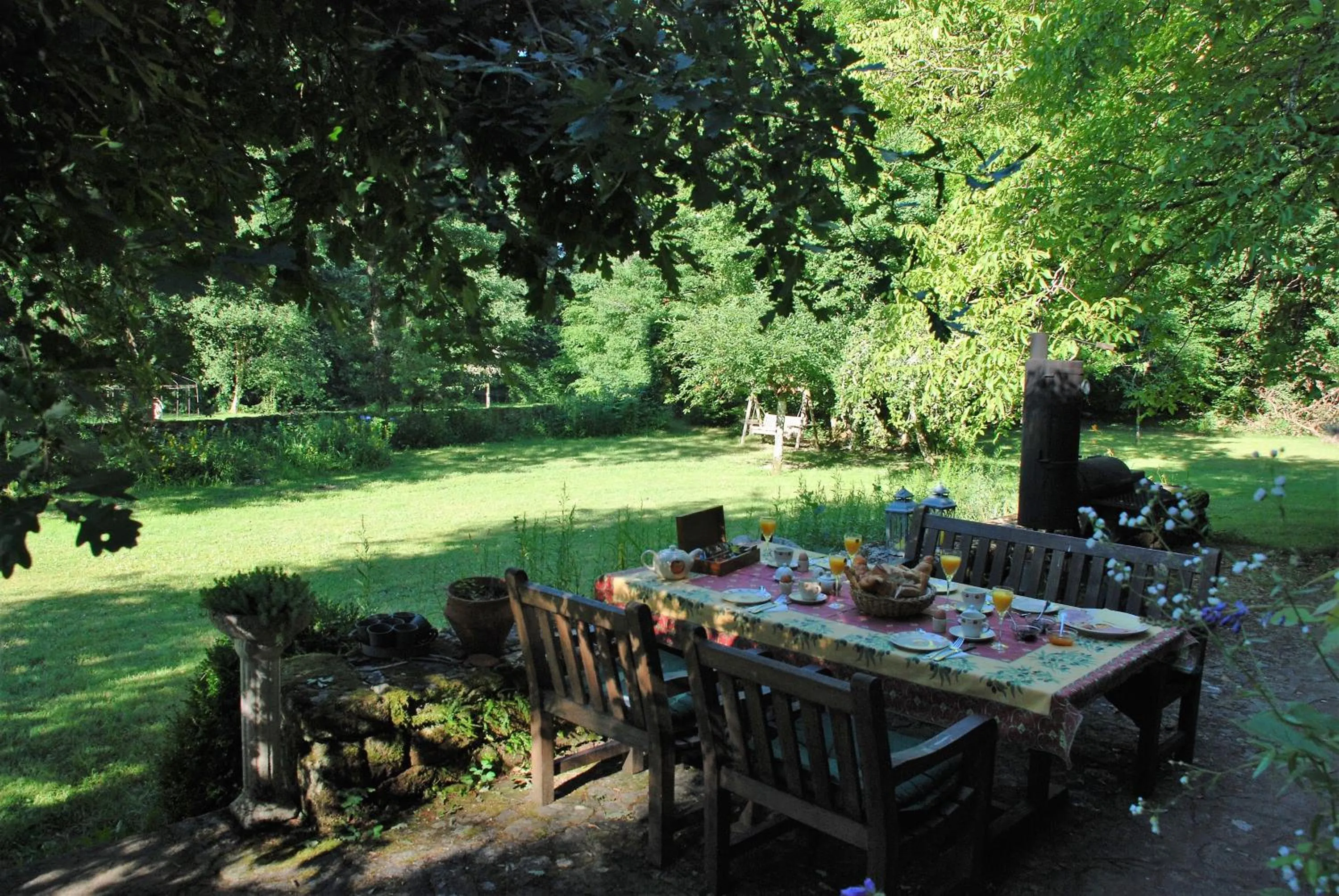 Continental breakfast in B&B Chateau le Bois