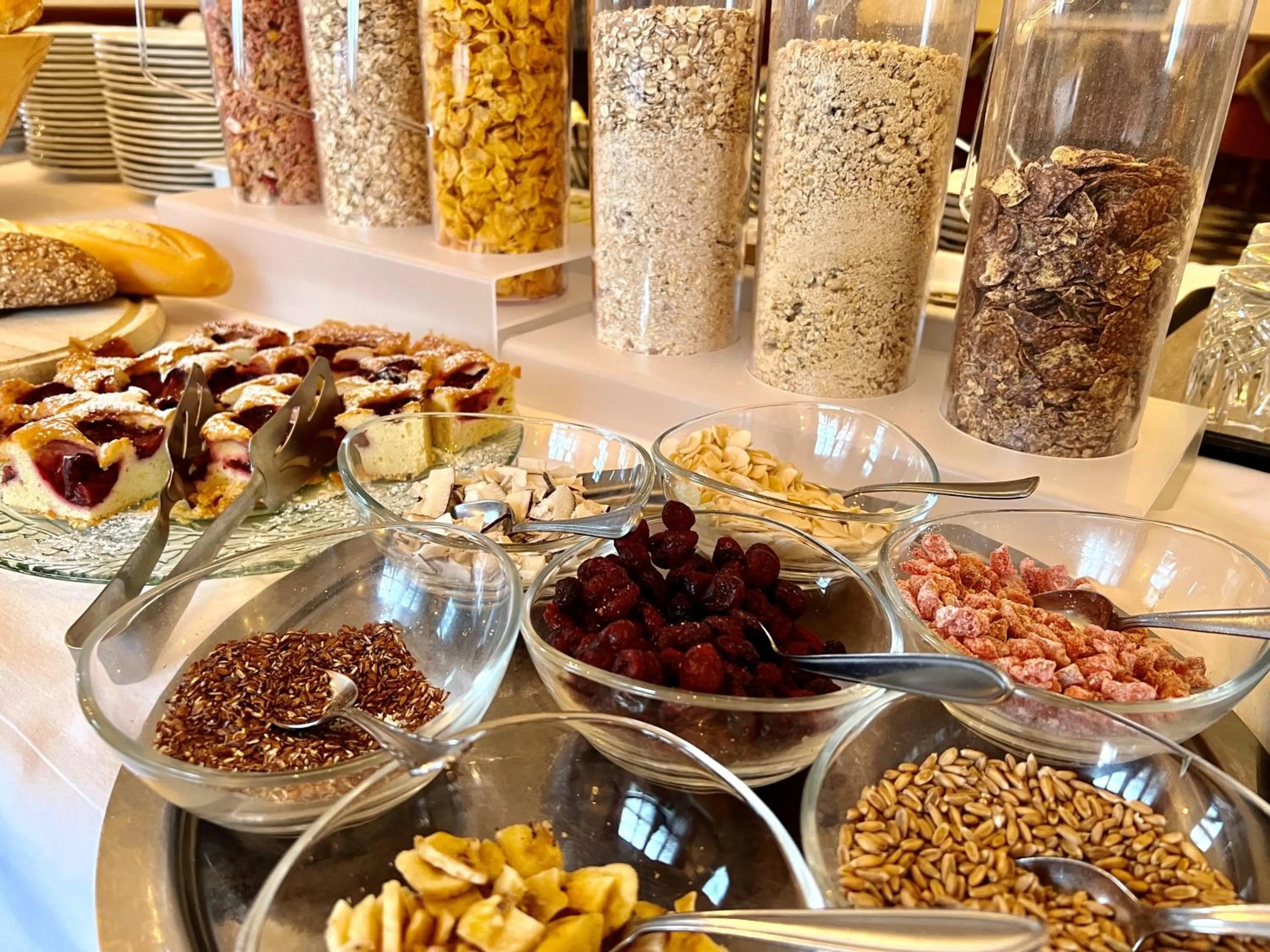 Breakfast in Hotel Restaurant Grünwalderhof