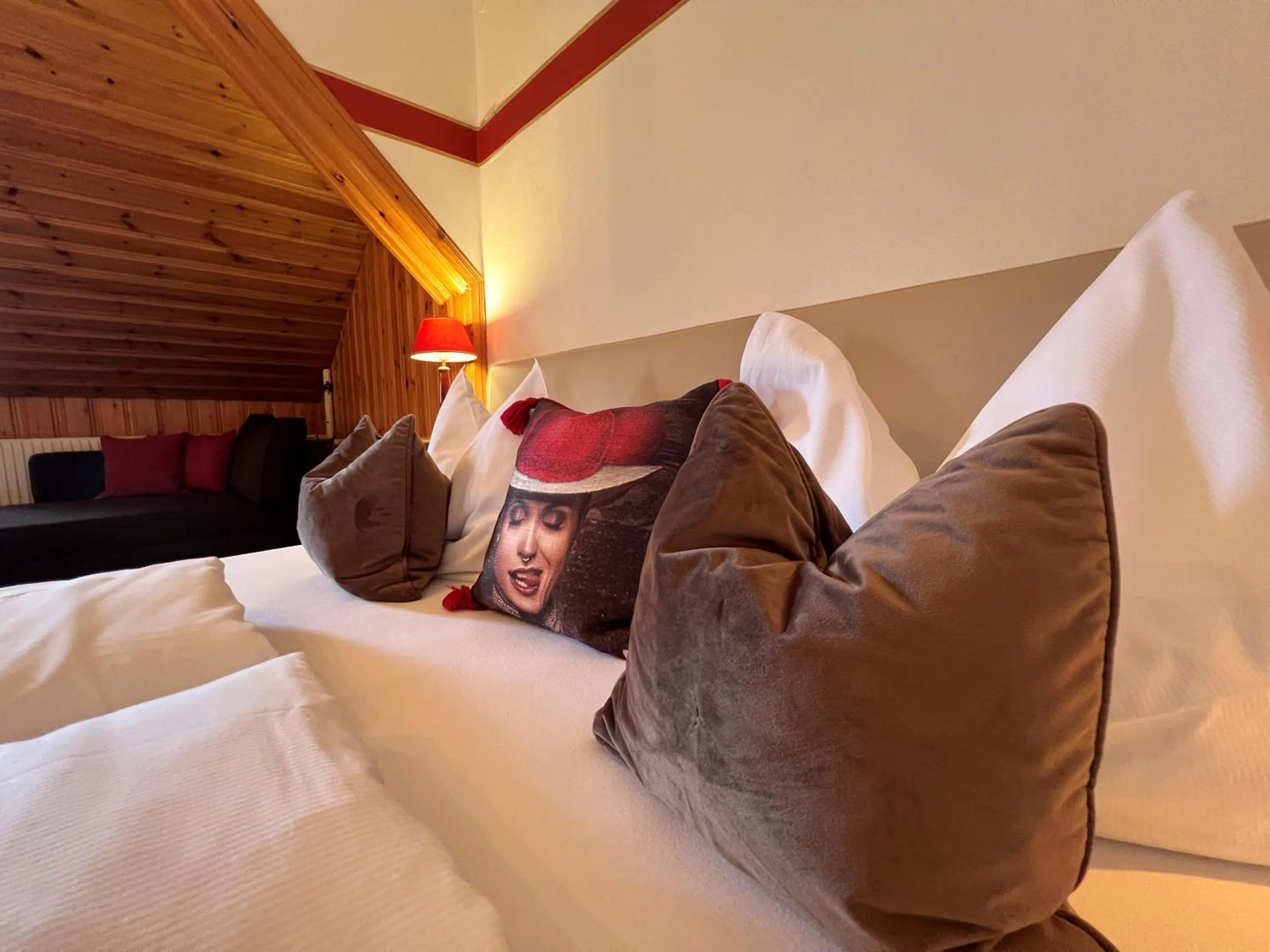 Bedroom, Bed in Hotel Restaurant Grünwalderhof