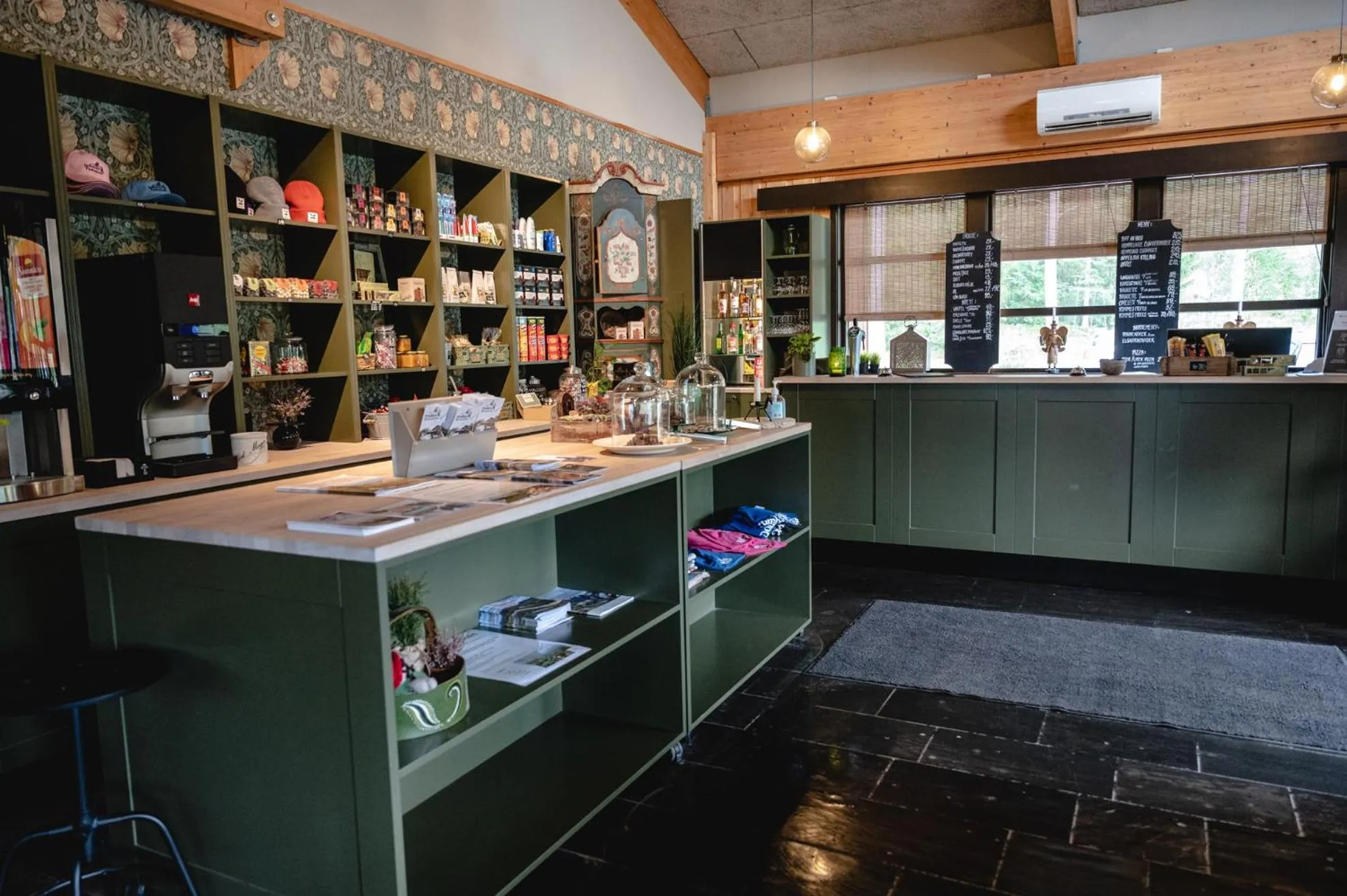 Lobby or reception in Trolltun Hotel & Hytter