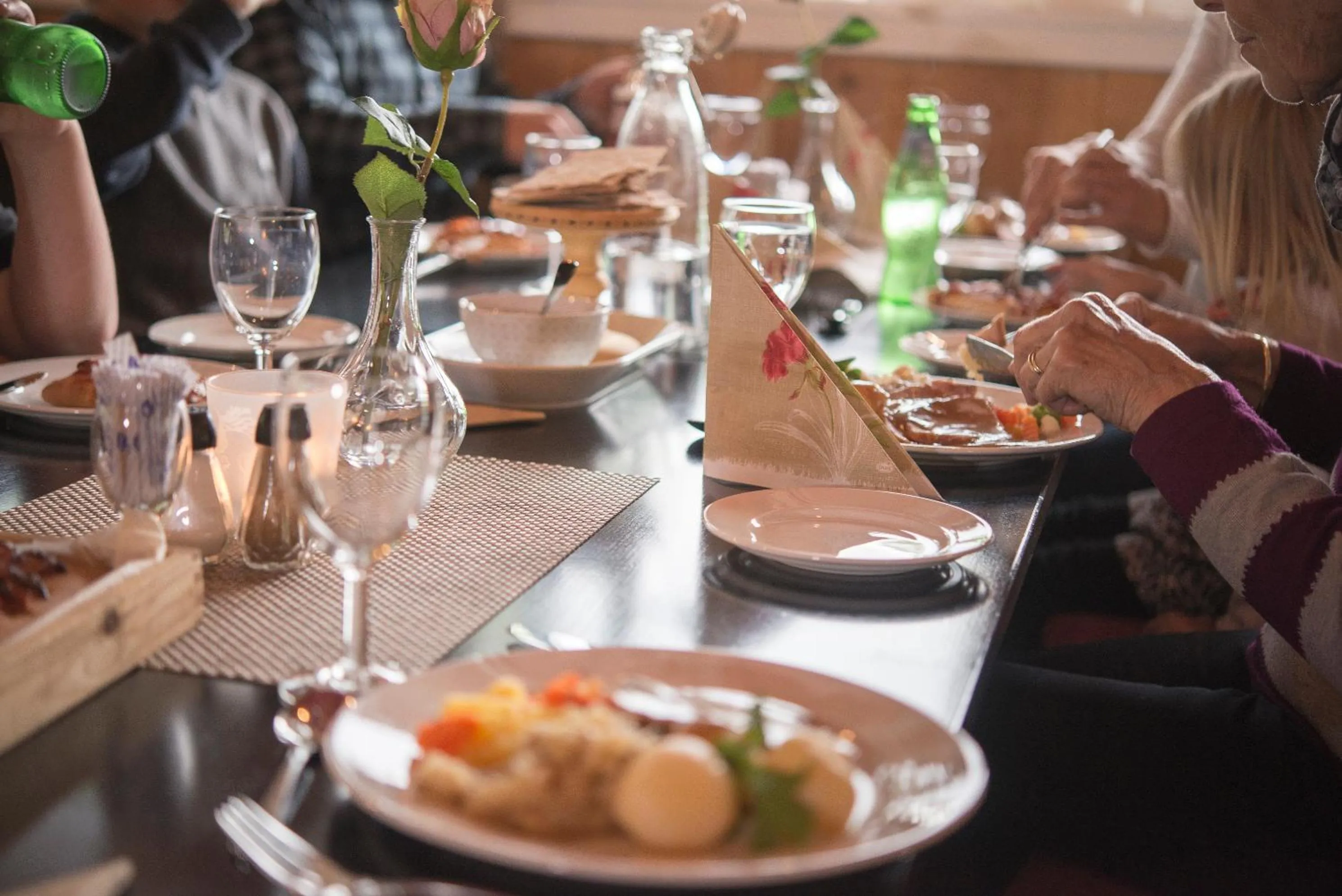 Restaurant/places to eat in Trolltun Hotel & Hytter