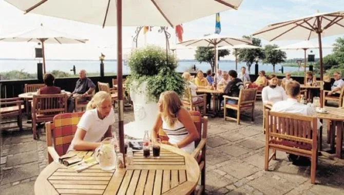 Restaurant/places to eat in Hotel Fjordkroen