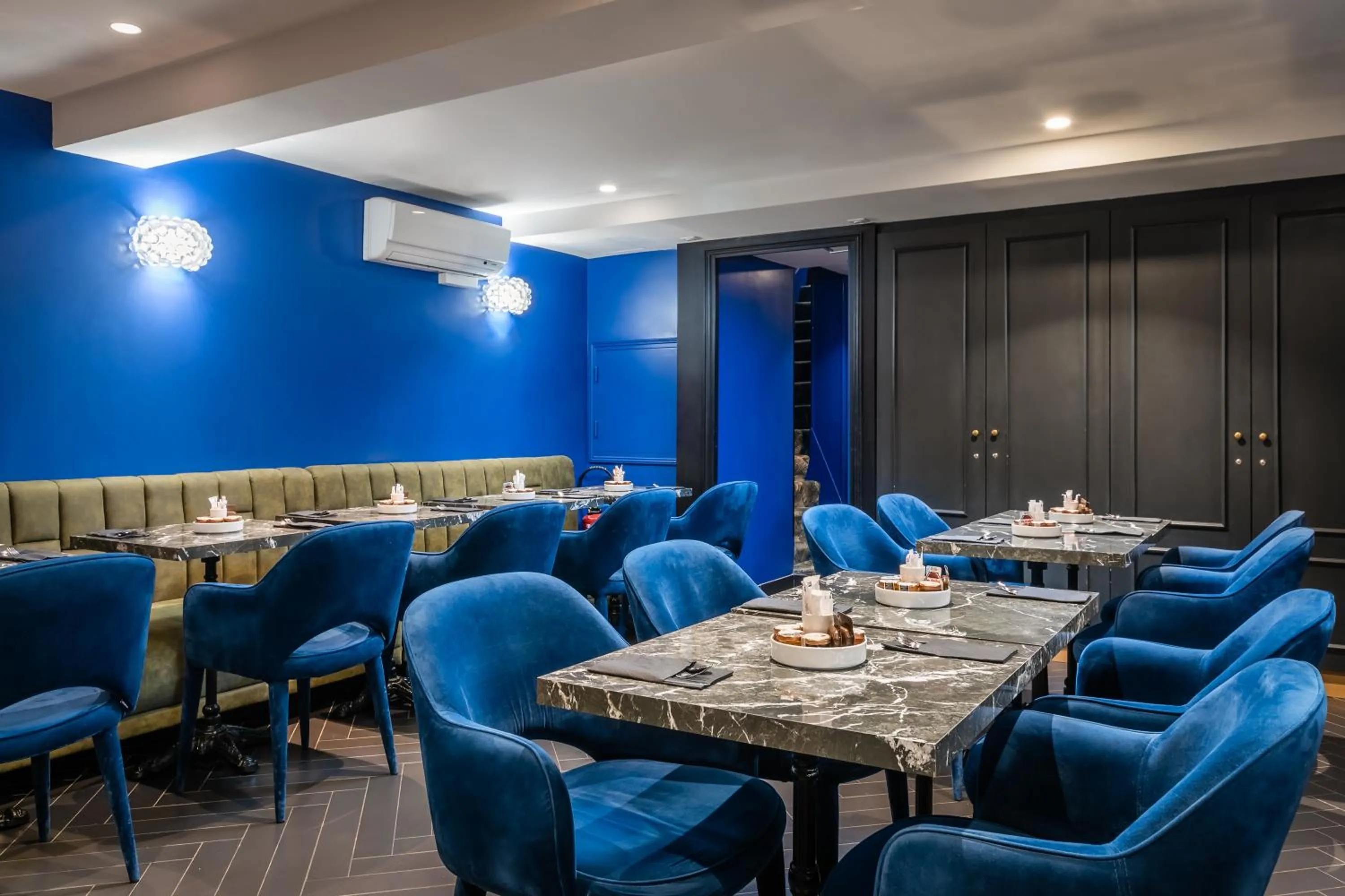 Breakfast in Hotel Archetype Etoile