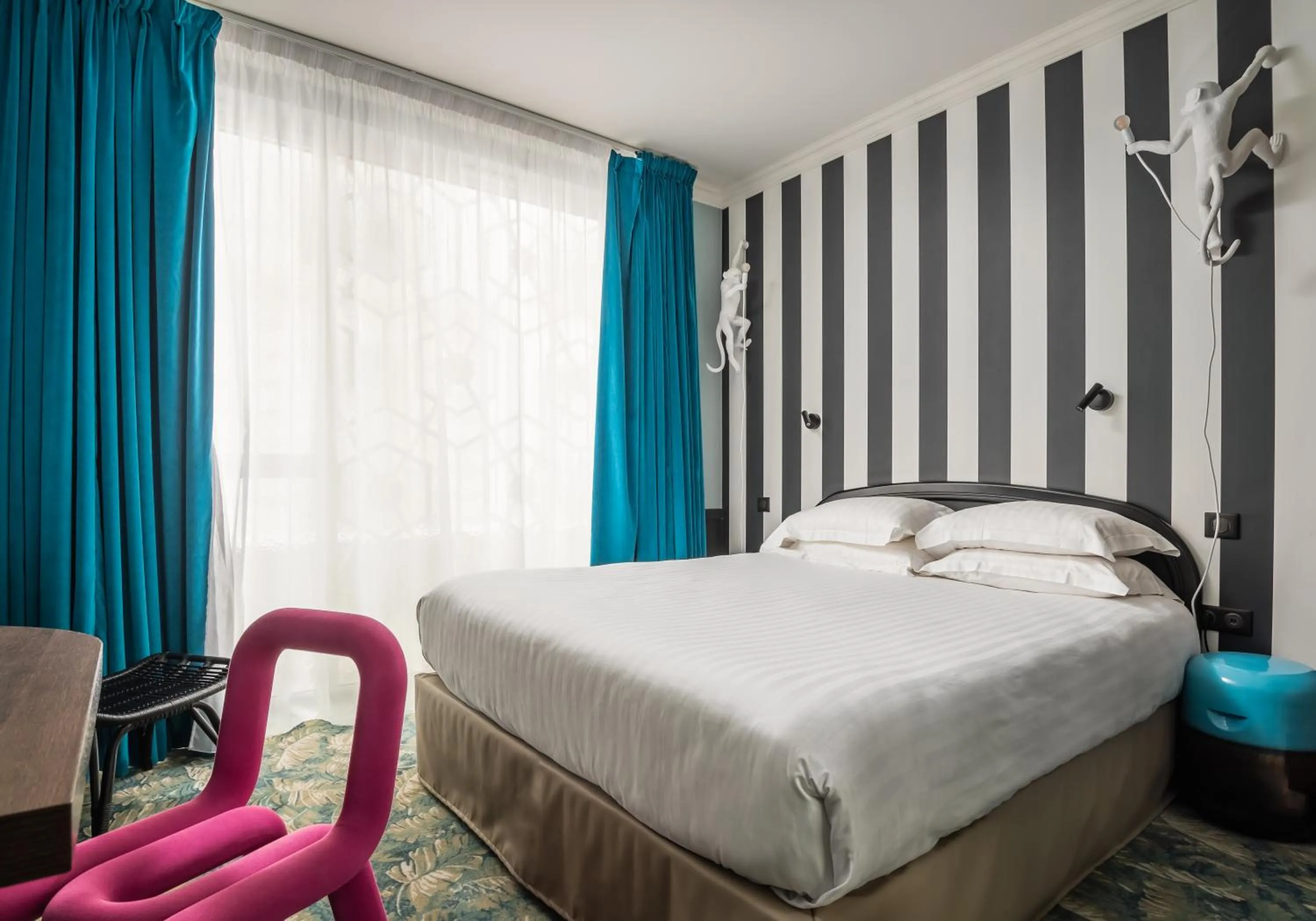 Photo of the whole room, Bed in Hotel Archetype Etoile