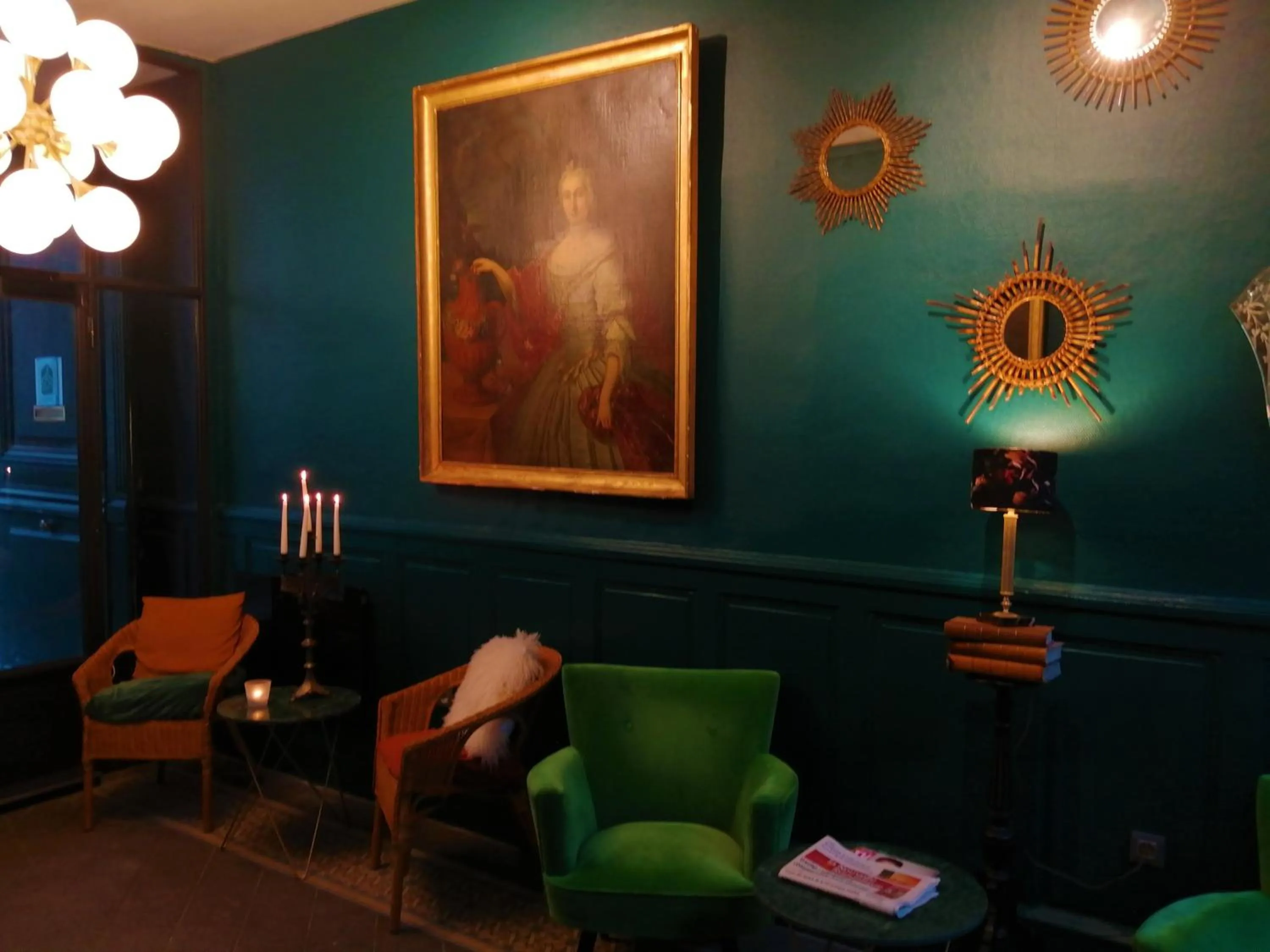 Living room in Hotel Du Cygne Tours