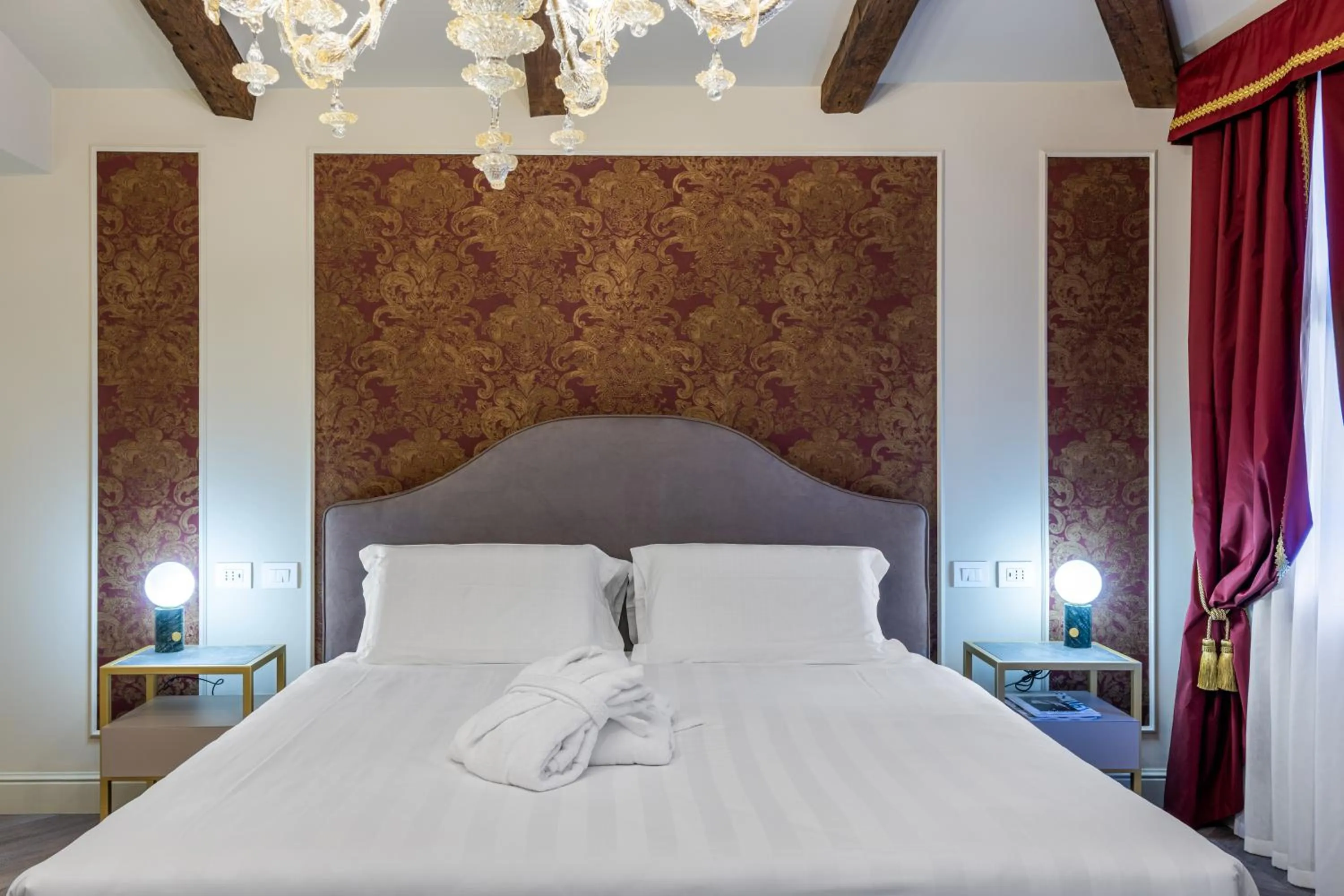 Bed in Hotel Palazzina Sardi