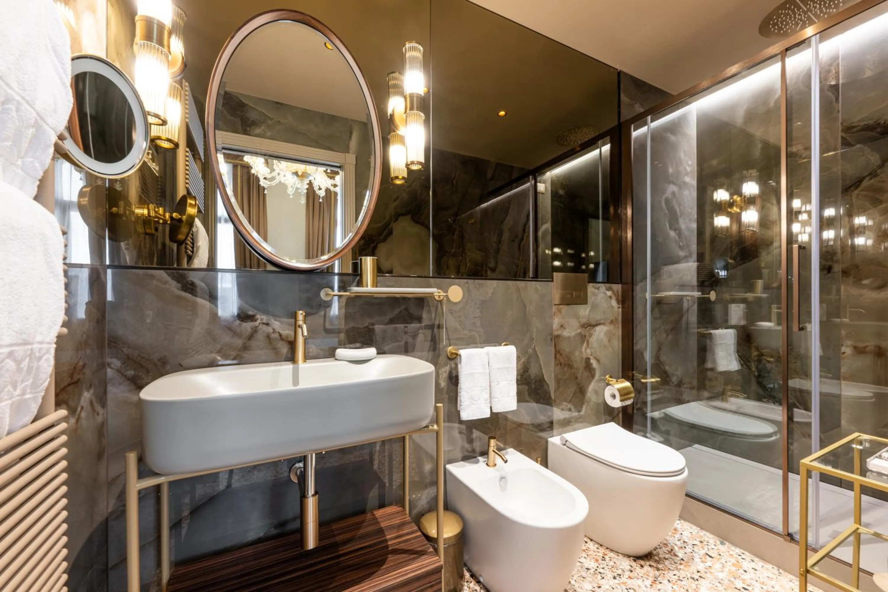 Shower in Hotel Palazzina Sardi