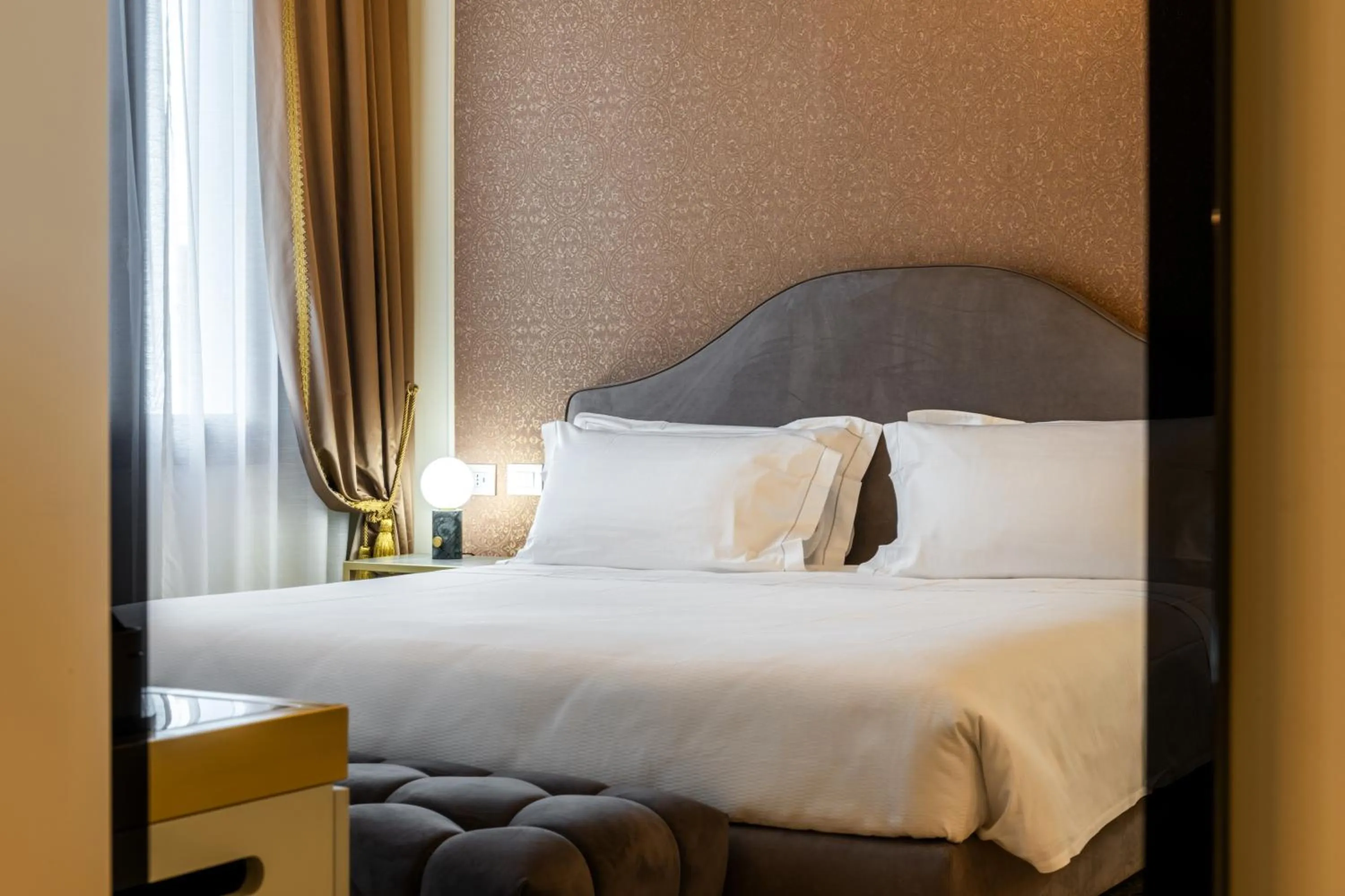 Bed in Hotel Palazzina Sardi