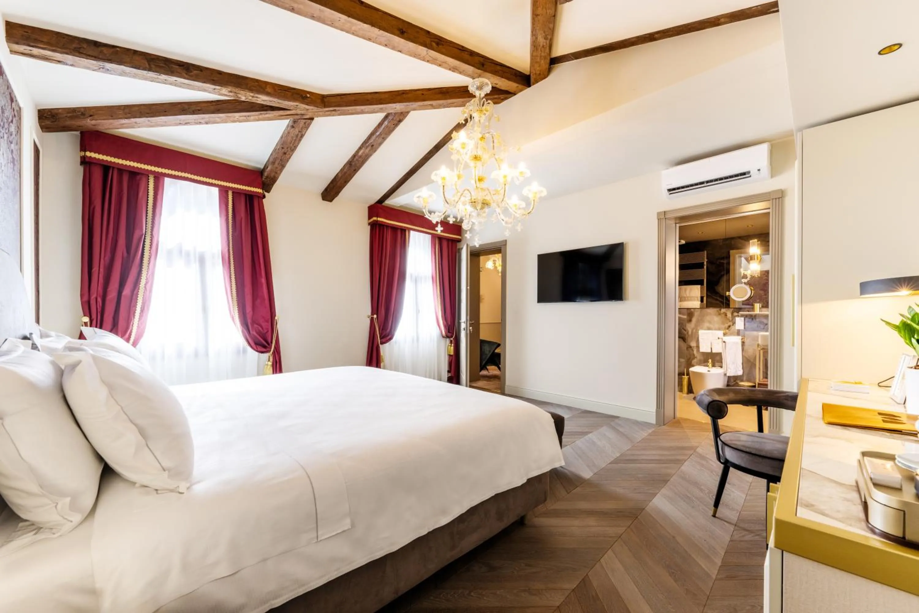 Photo of the whole room, Bed in Hotel Palazzina Sardi