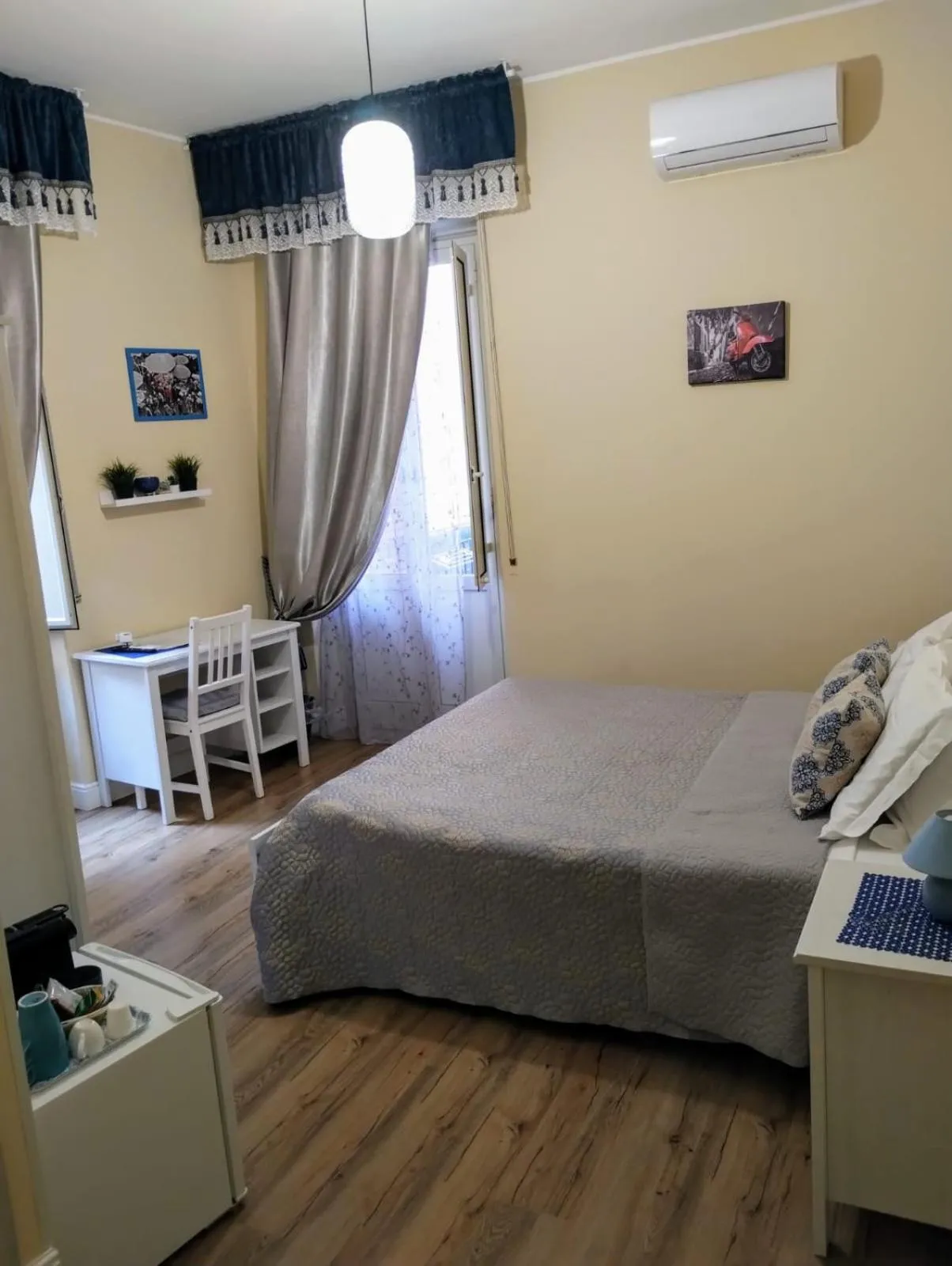 Bedroom, Bed in Al Quadrato D'Oro rooms