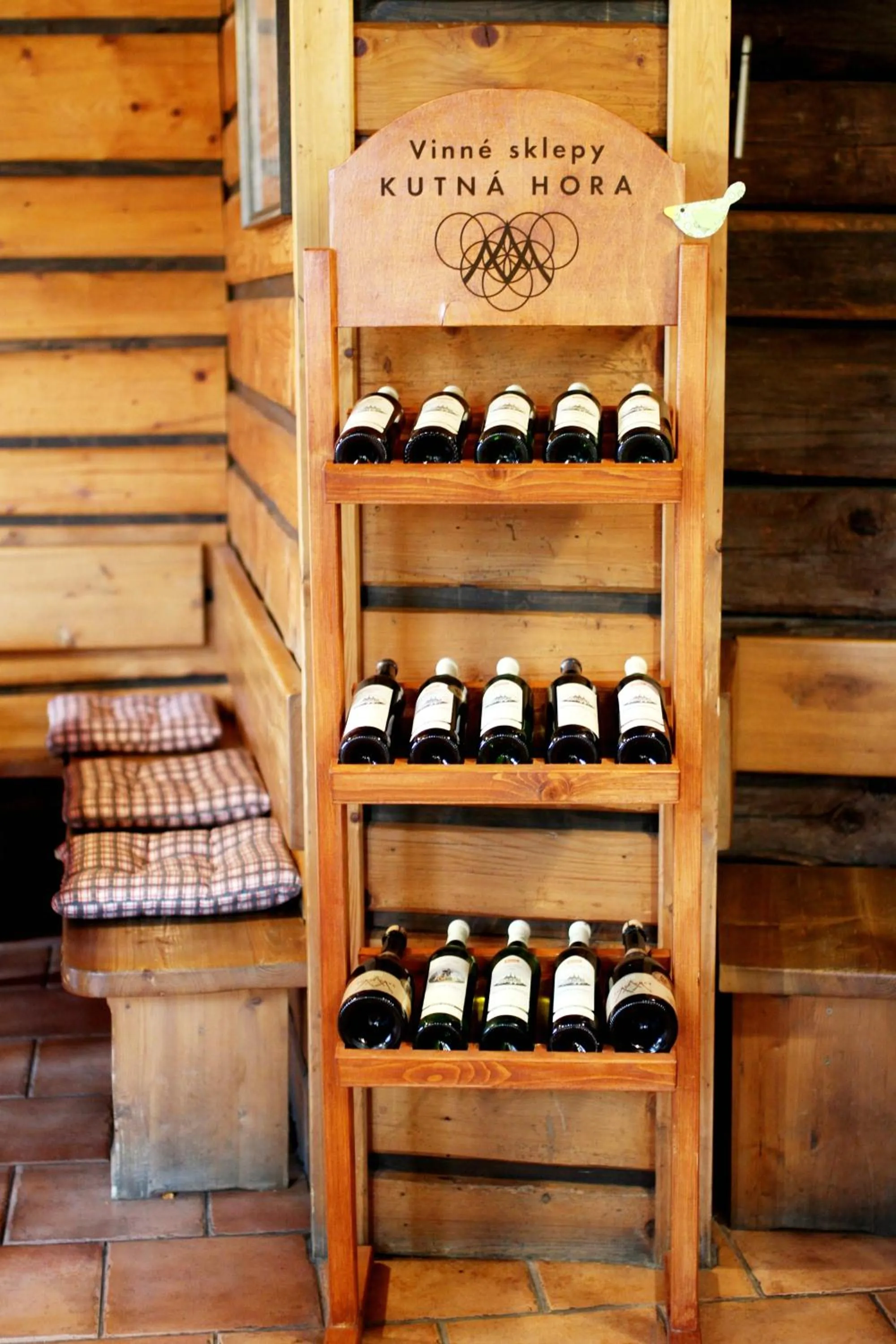 Restaurant/places to eat in Hotel Kreta