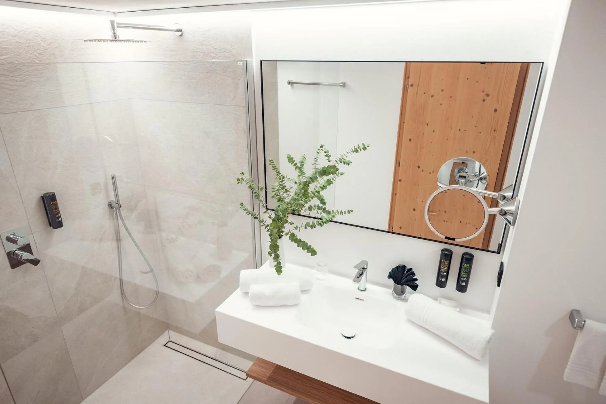 Shower in Ganischgerhof Mountain Resort & Spa