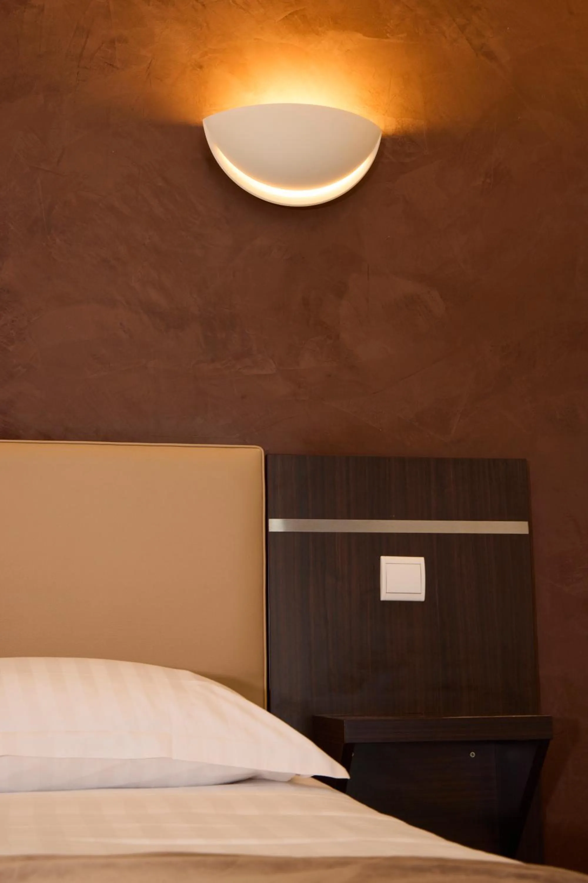 Bedroom, Bed in Hôtel-Restaurant Le Calice Du Gevaudan - A75