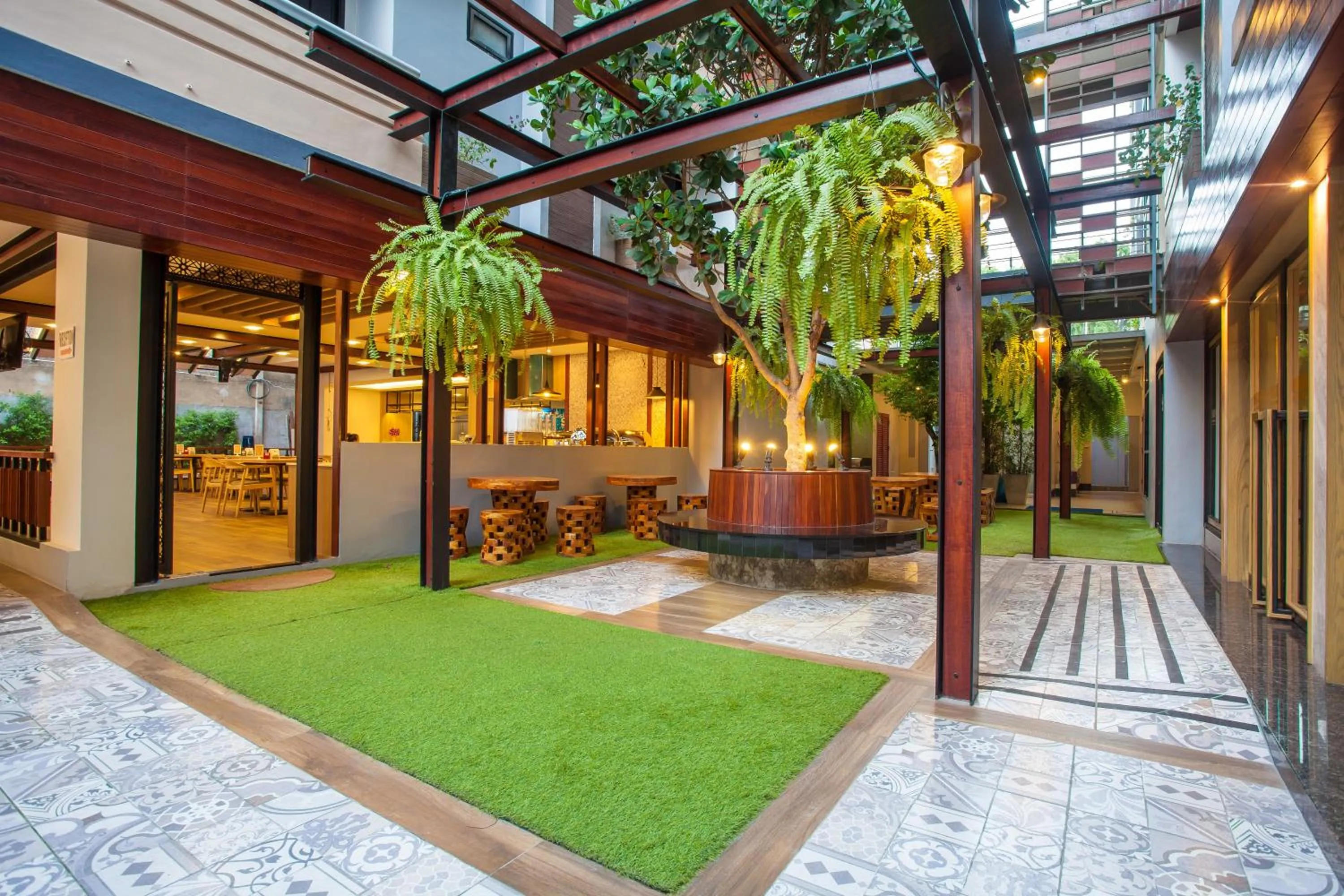 Property building in New Siam Palace Ville Hotel