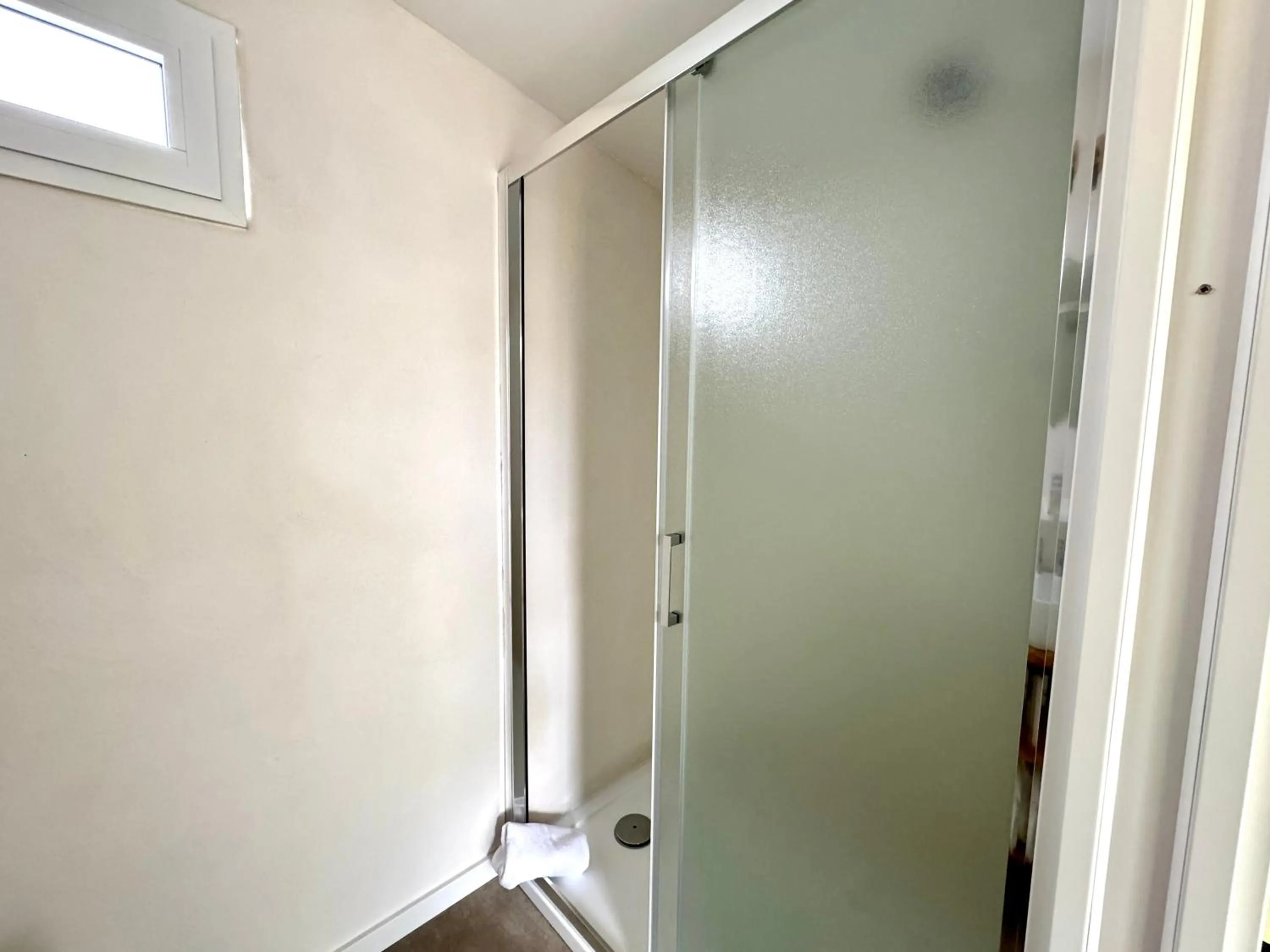 Bathroom in Sopramare Resort