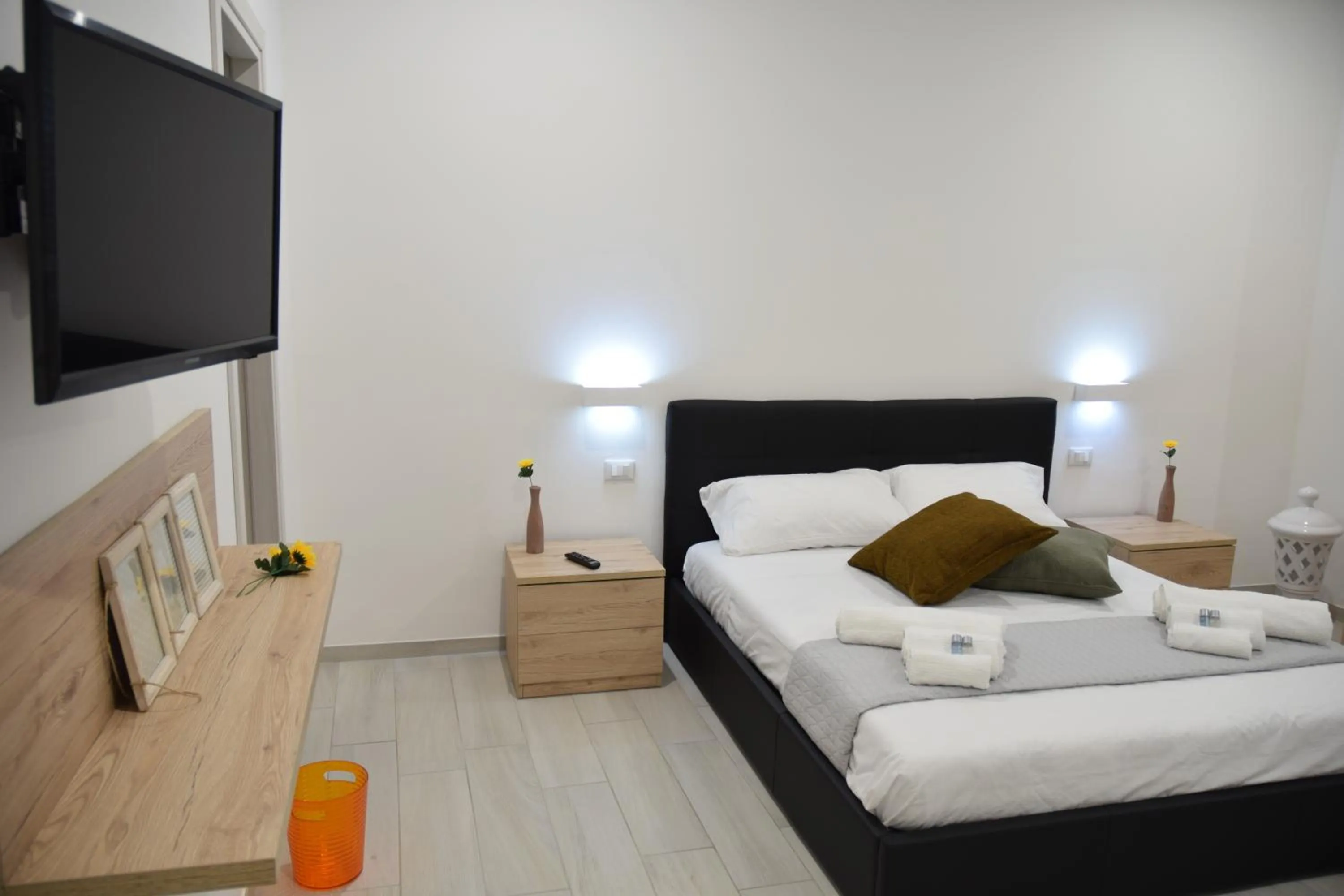 Decorative detail, Bed in B&B La Focara