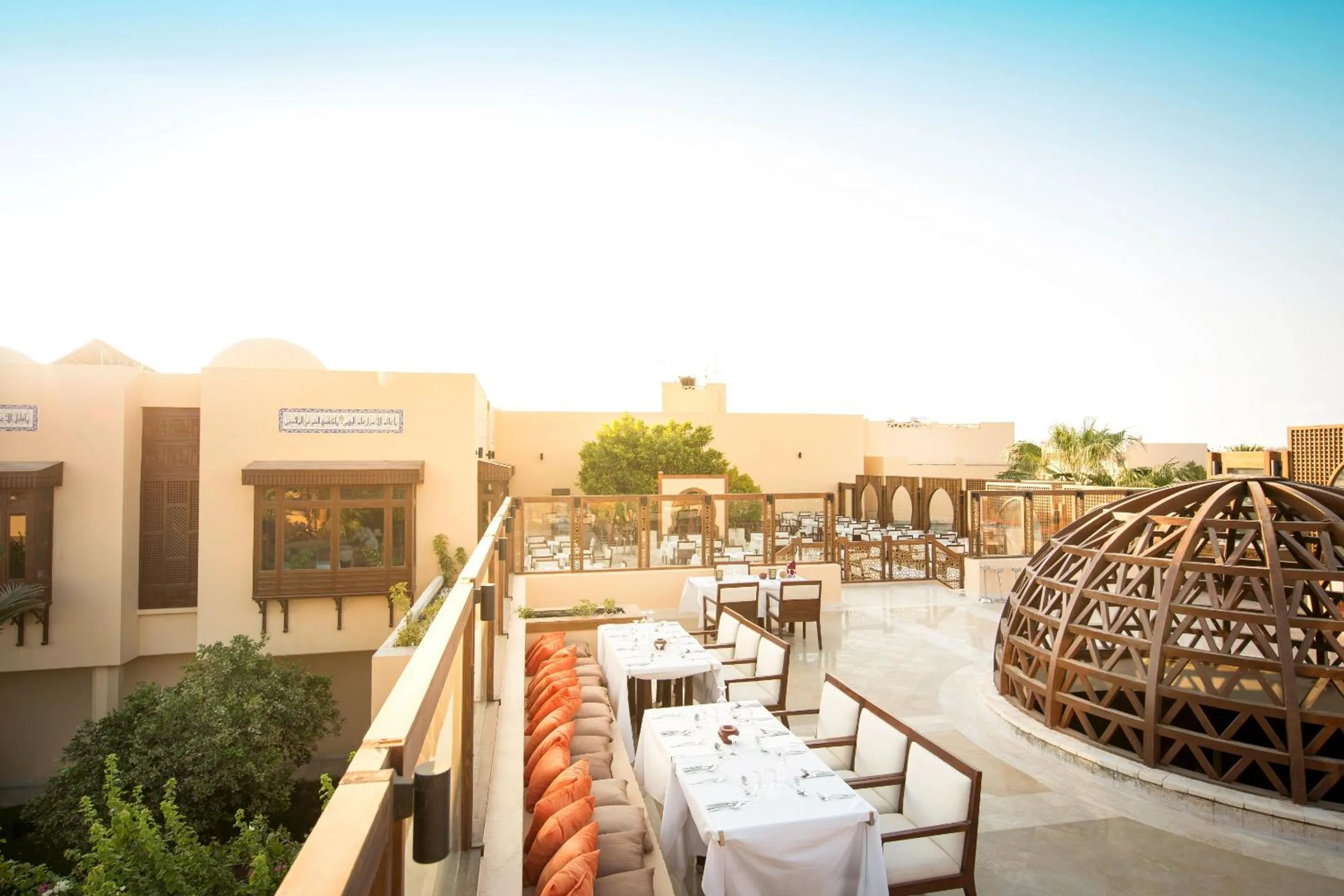 Restaurant/places to eat in Robinson Soma Bay