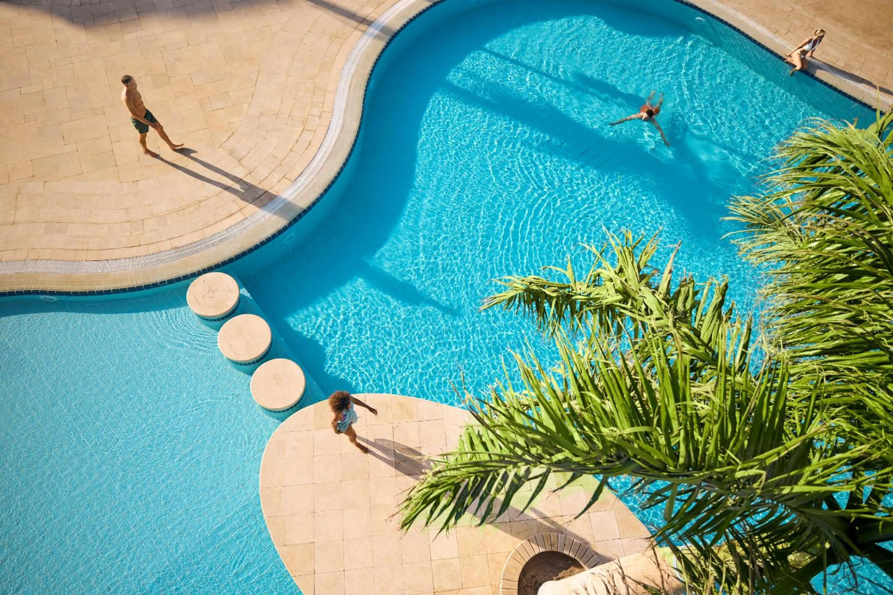 Pool view in Robinson Soma Bay