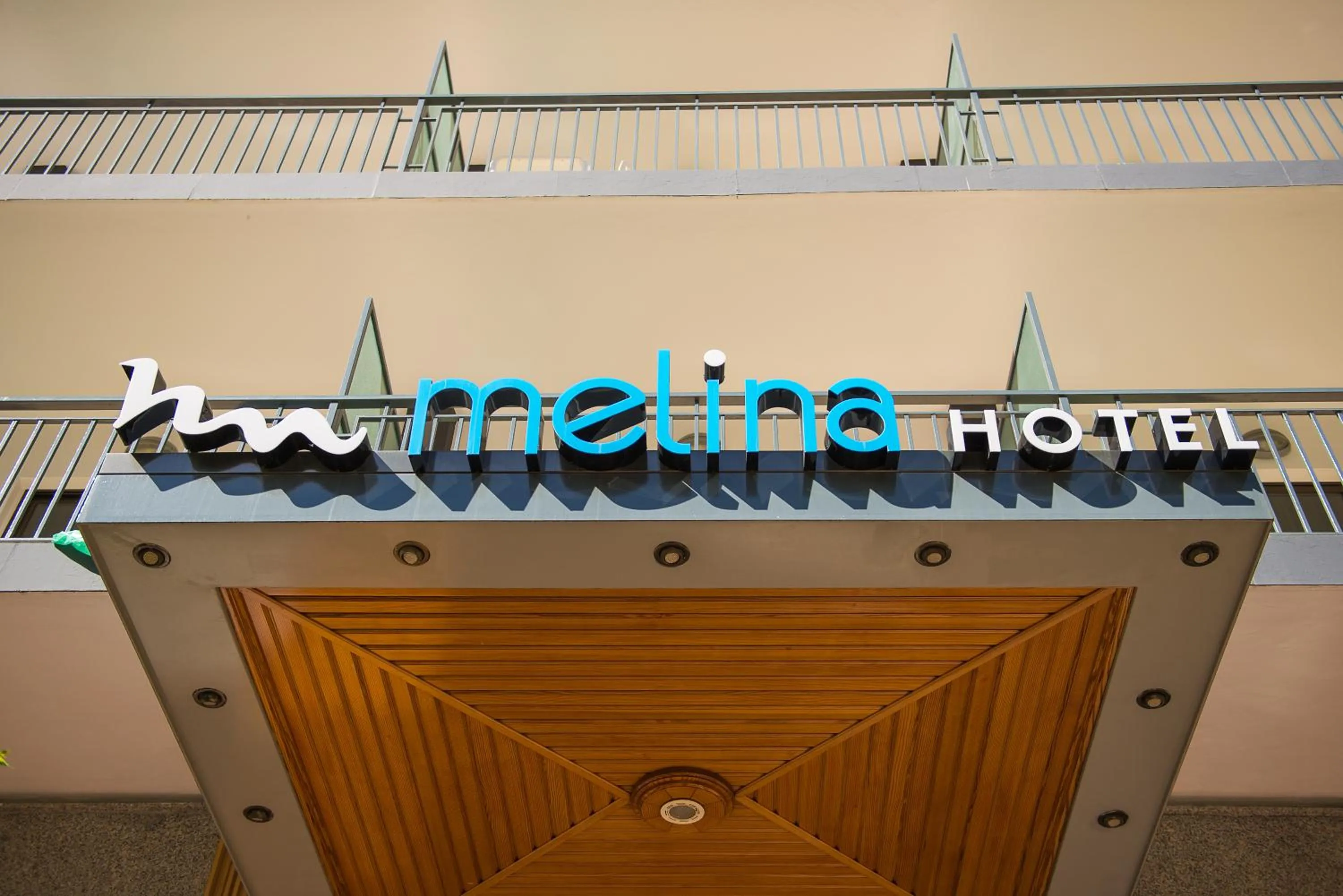 Facade/entrance in Hotel Melina
