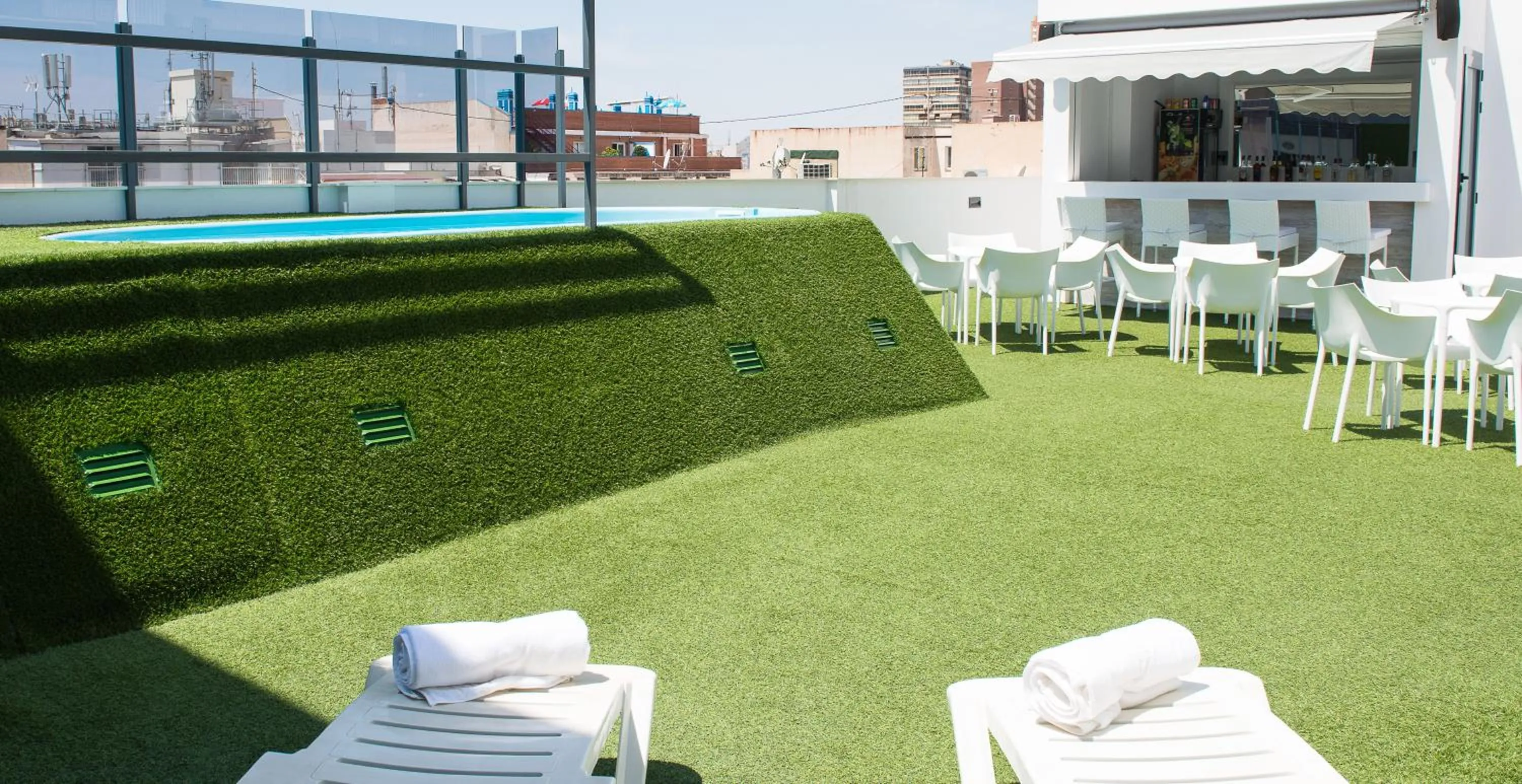 Patio in Hotel Melina