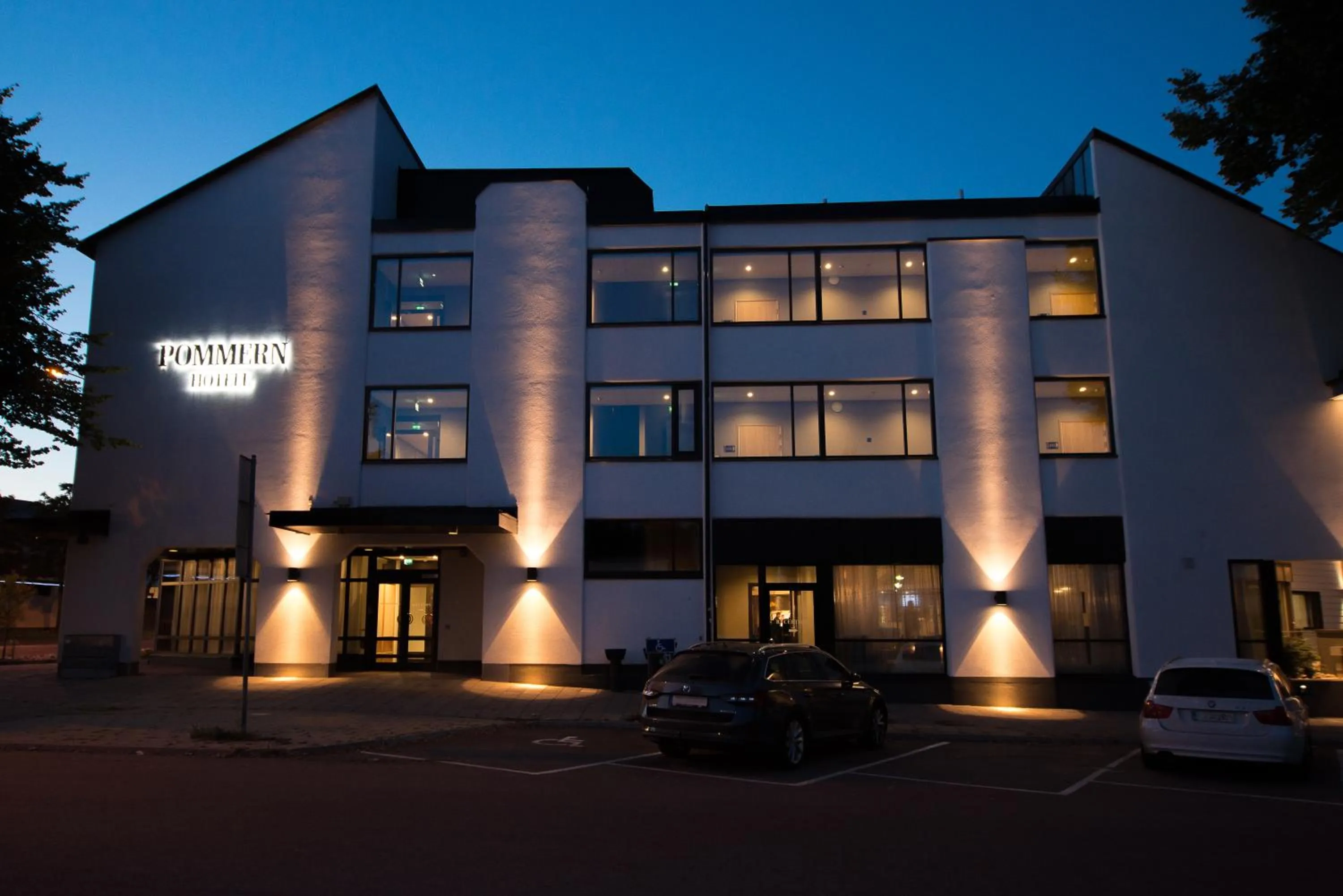 Facade/entrance in Hotel Pommern