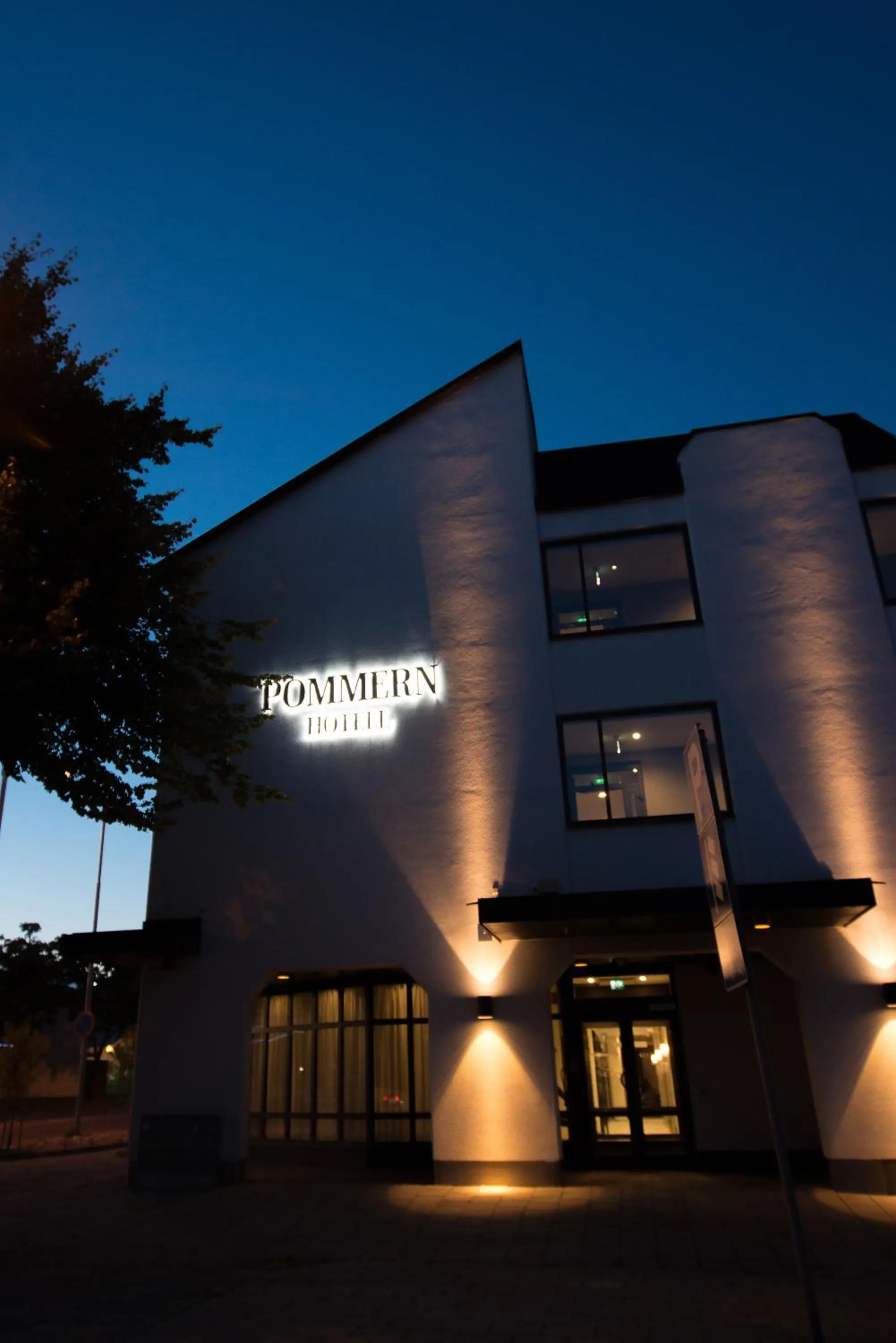 Facade/entrance in Hotel Pommern