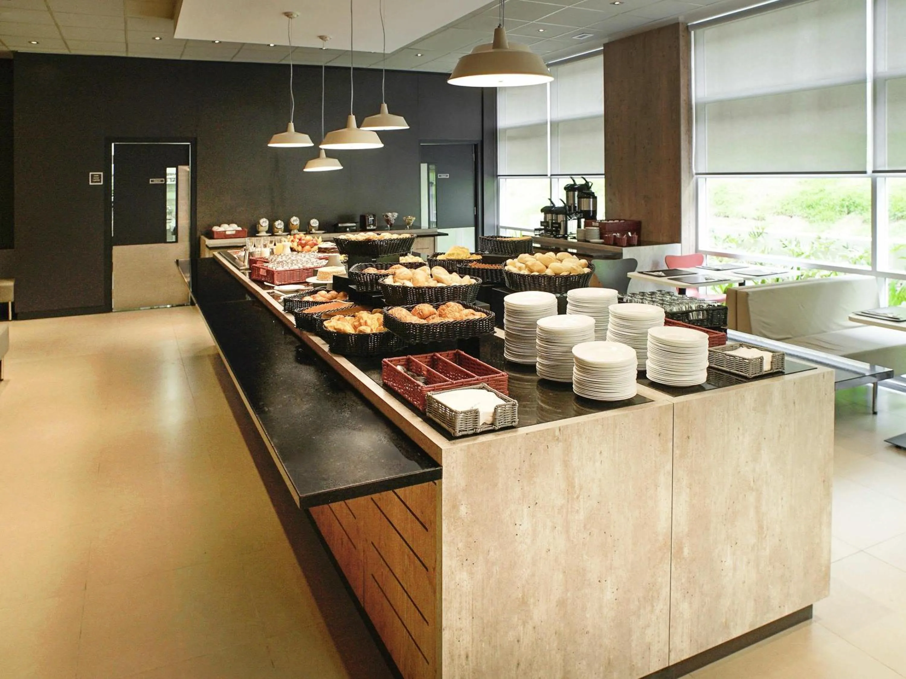 Restaurant/places to eat in ibis Osasco