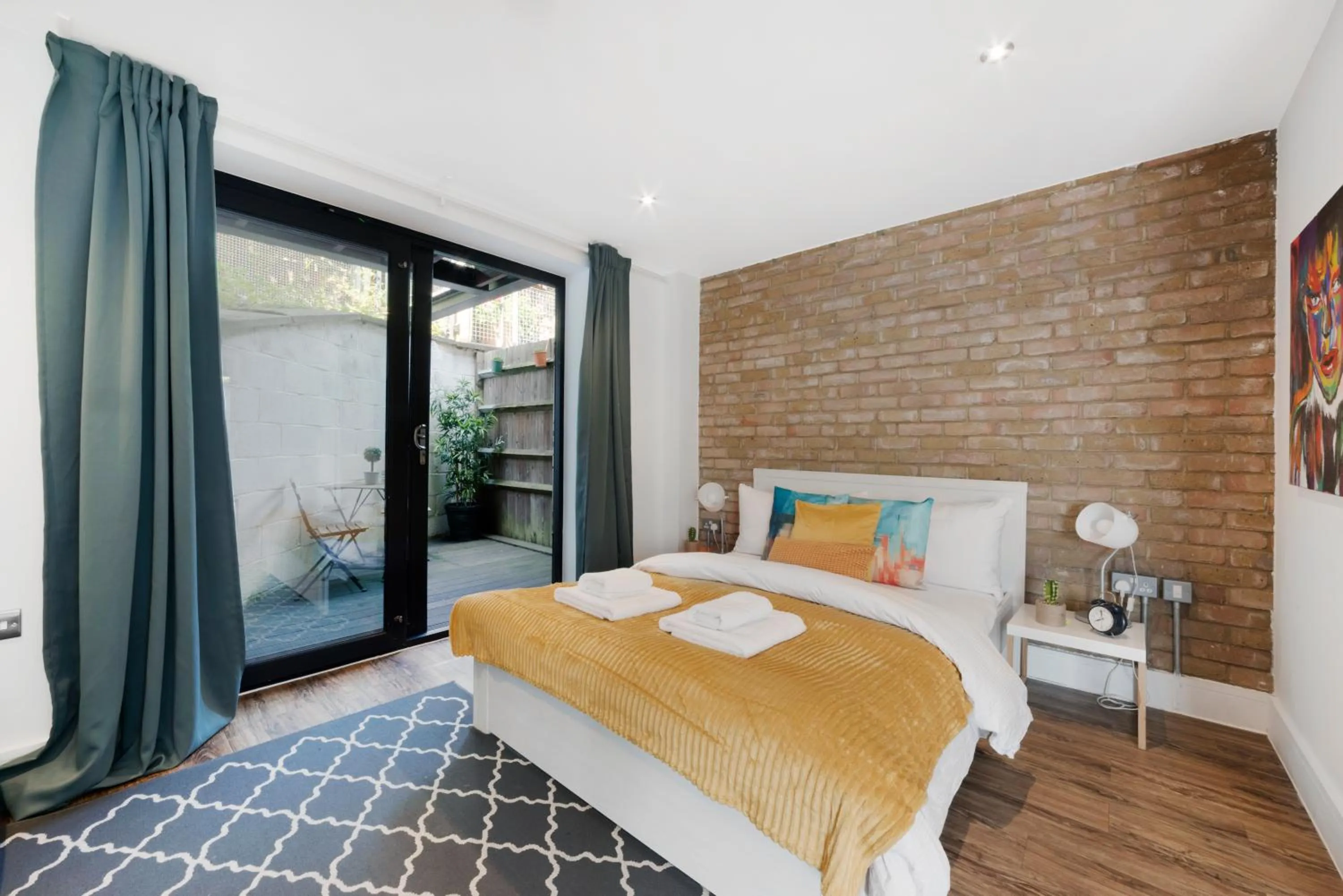 Bed in Manor House Studios By Morethanstays