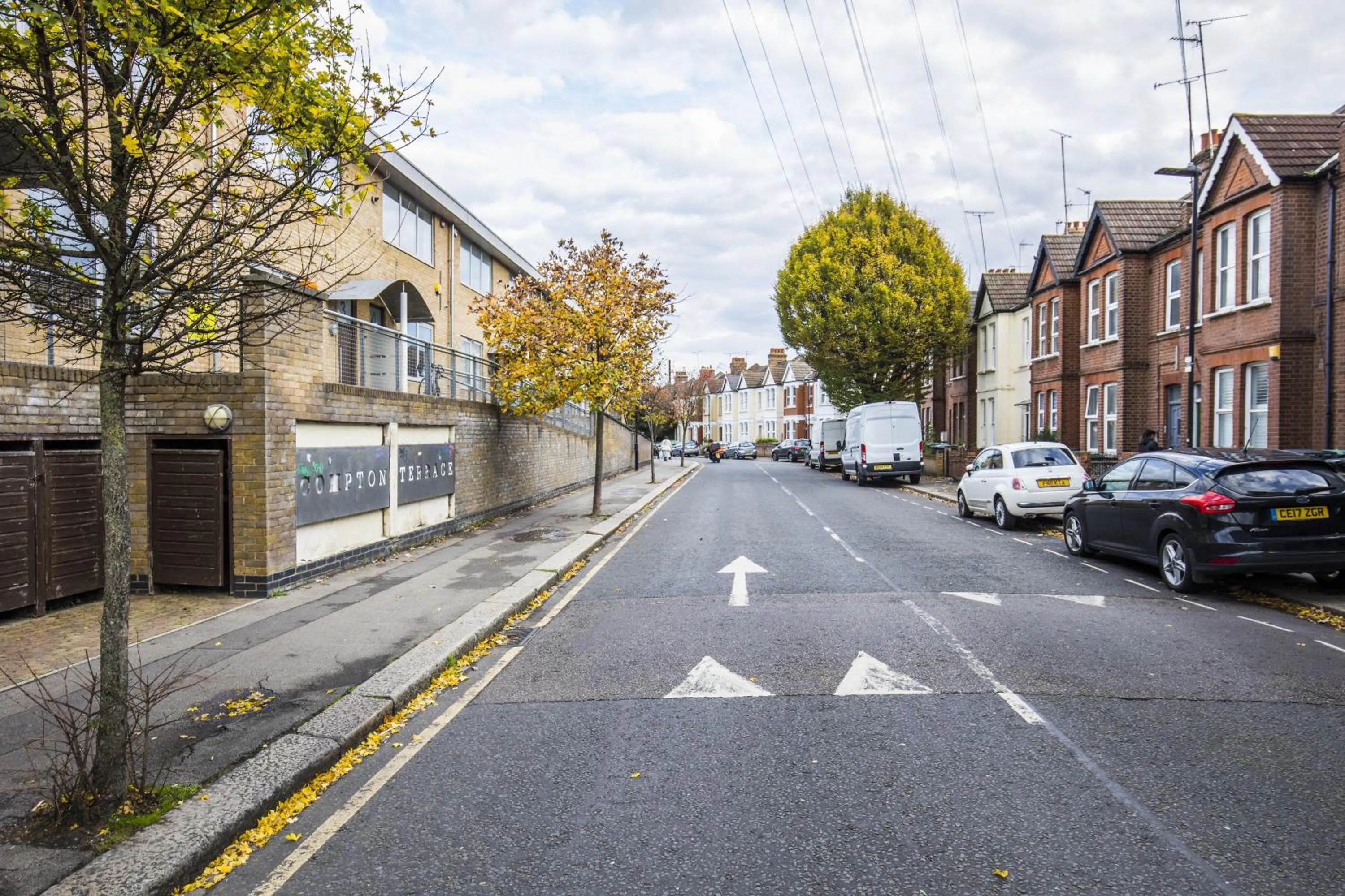 Day in Manor House Studios By Morethanstays