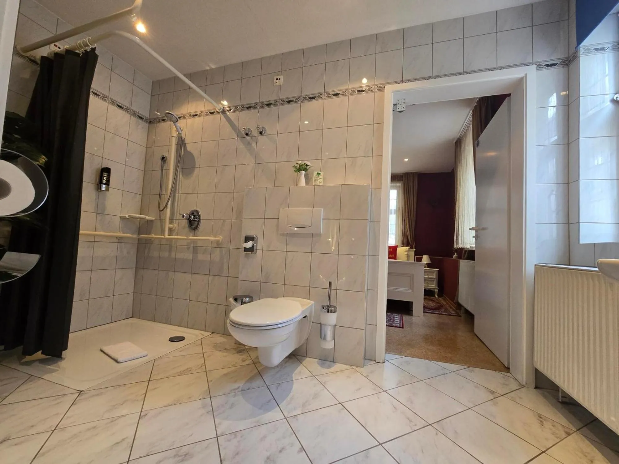 Bathroom in Hotel & Café Schachtenburg