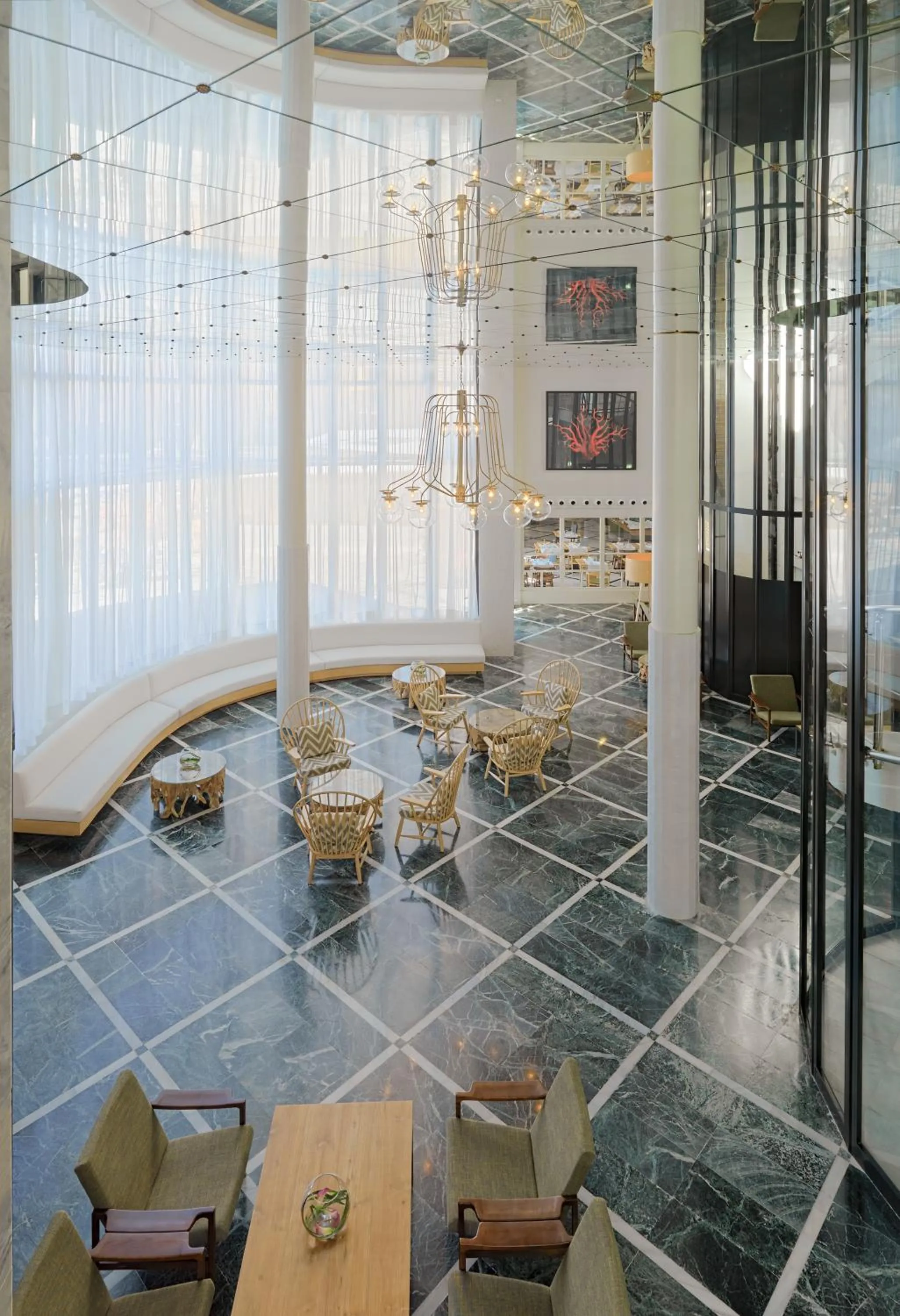 Lobby or reception in H10 Cambrils Playa