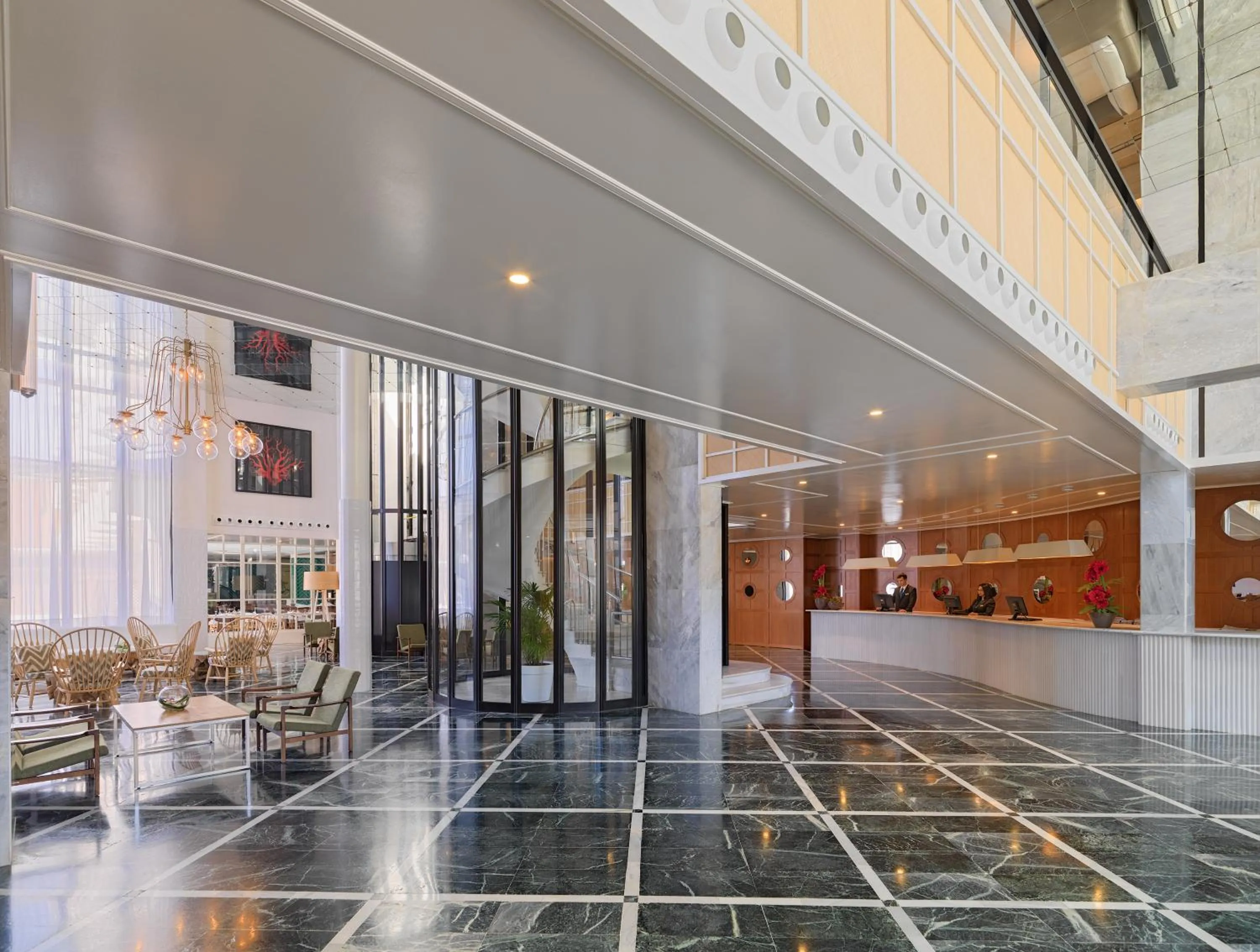 Lobby or reception in H10 Cambrils Playa