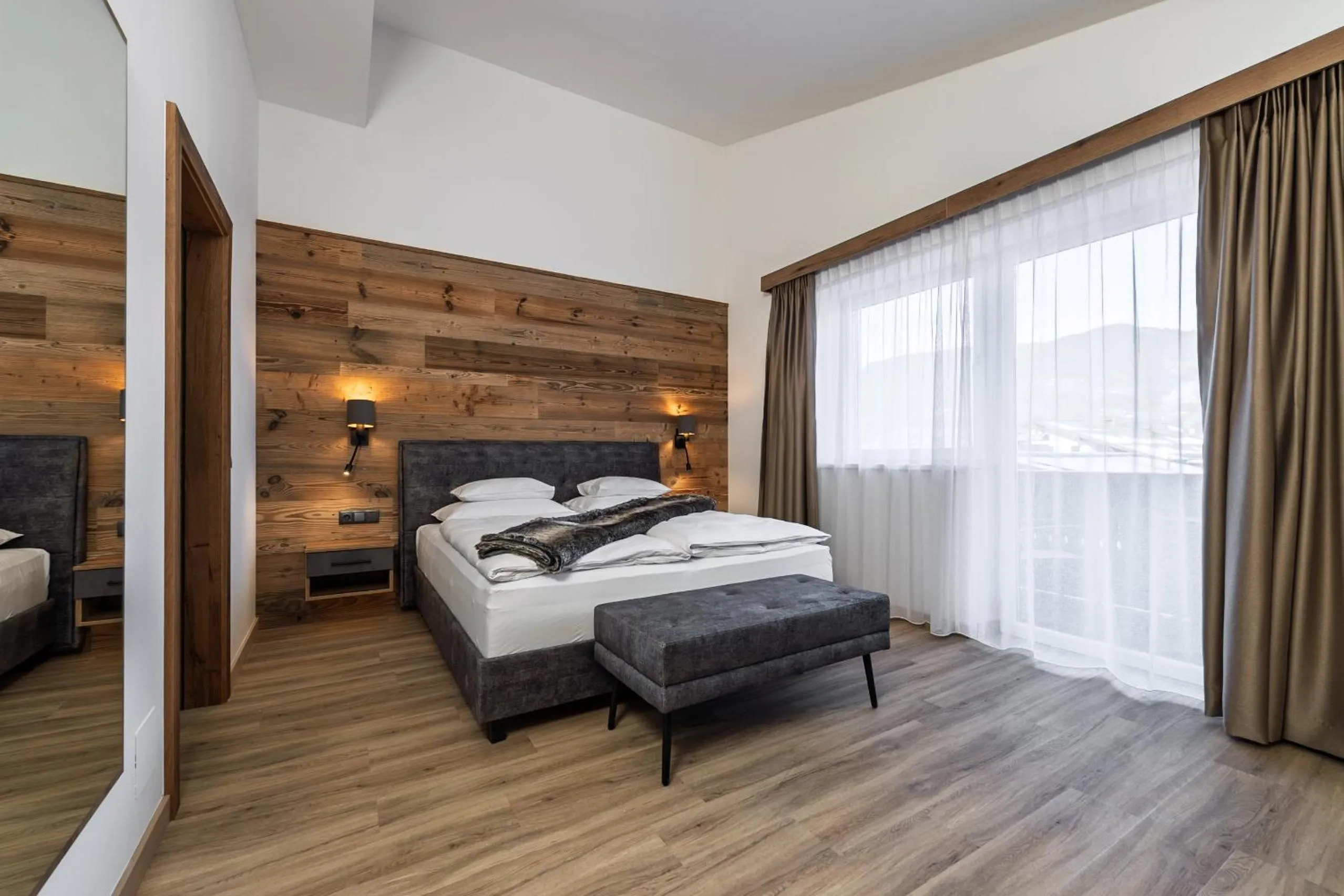 Bed in Hotel Vier Jahreszeiten