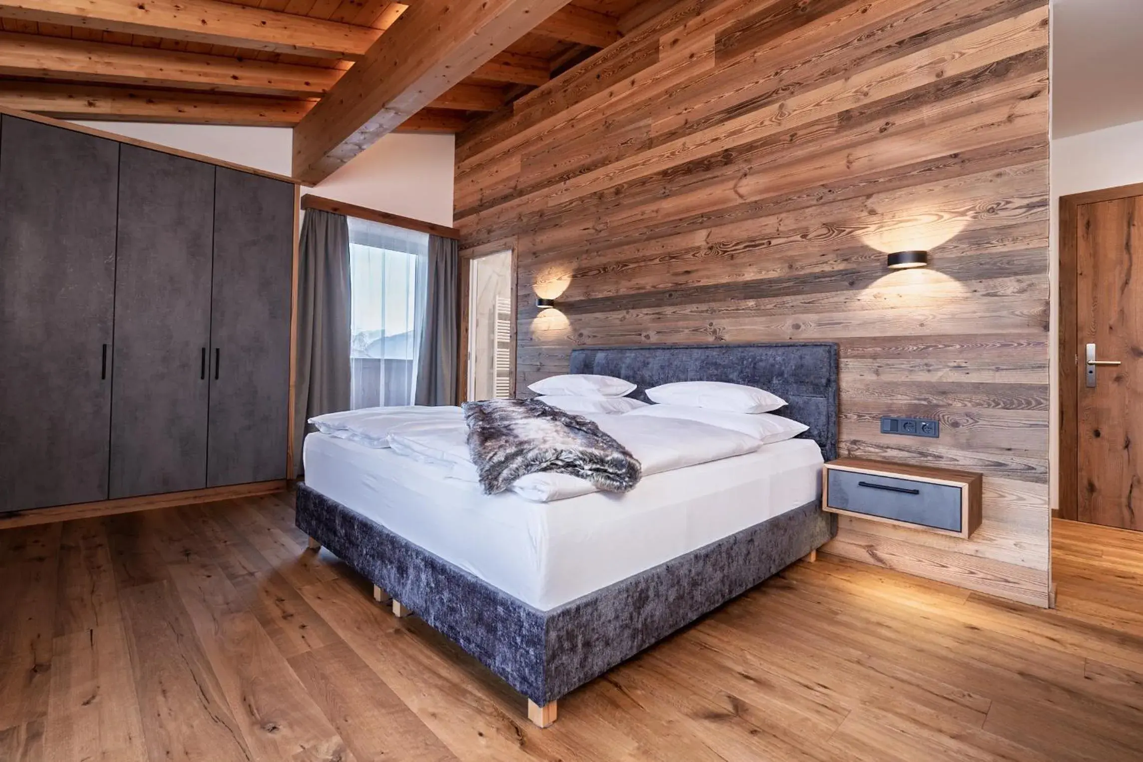 Superior Suite in Hotel Vier Jahreszeiten Superior Suite in Hotel Vier Jahreszeiten