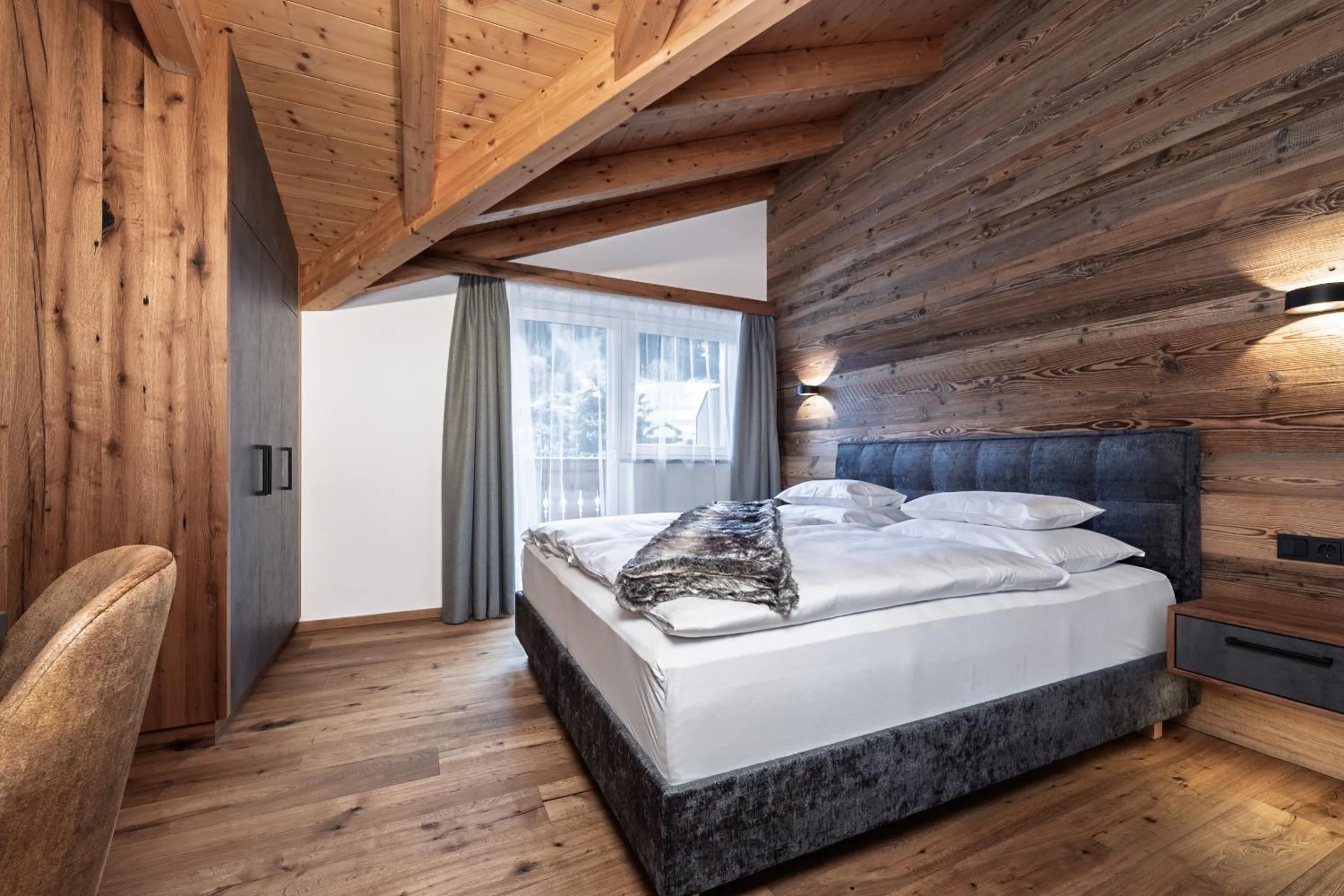 Bed in Hotel Vier Jahreszeiten