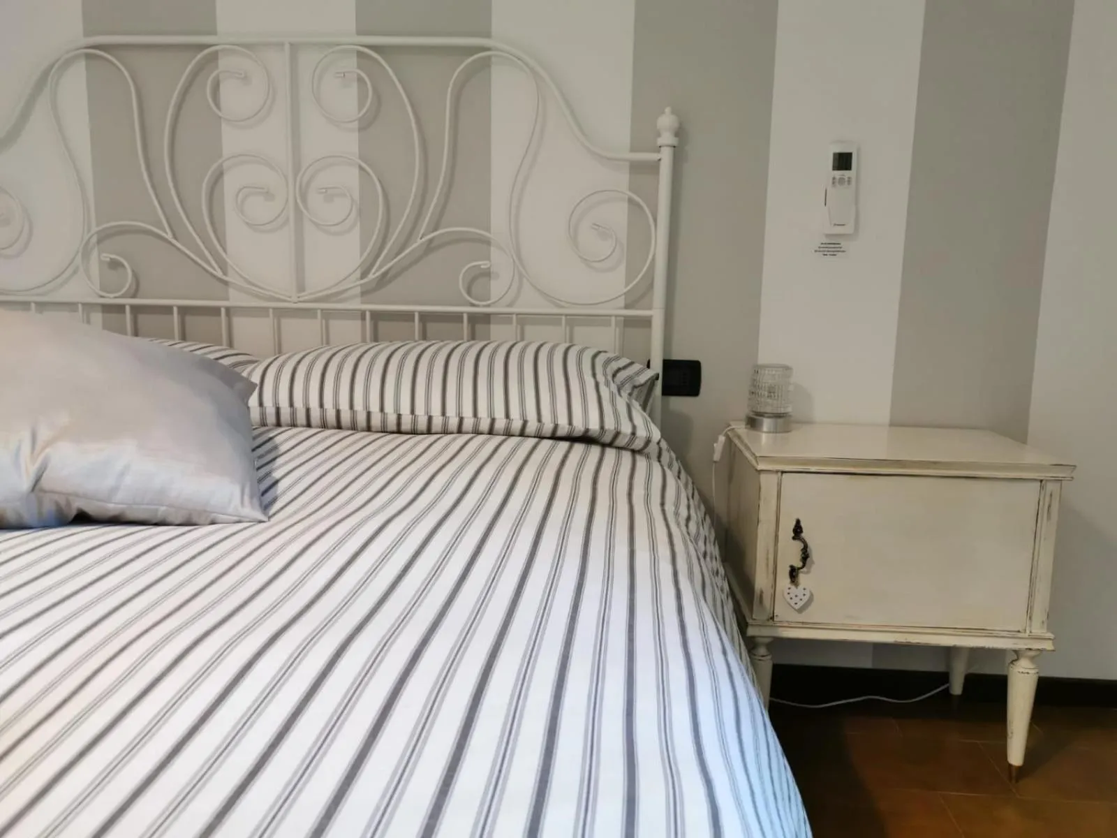 Bed in Dolce Lago B&B