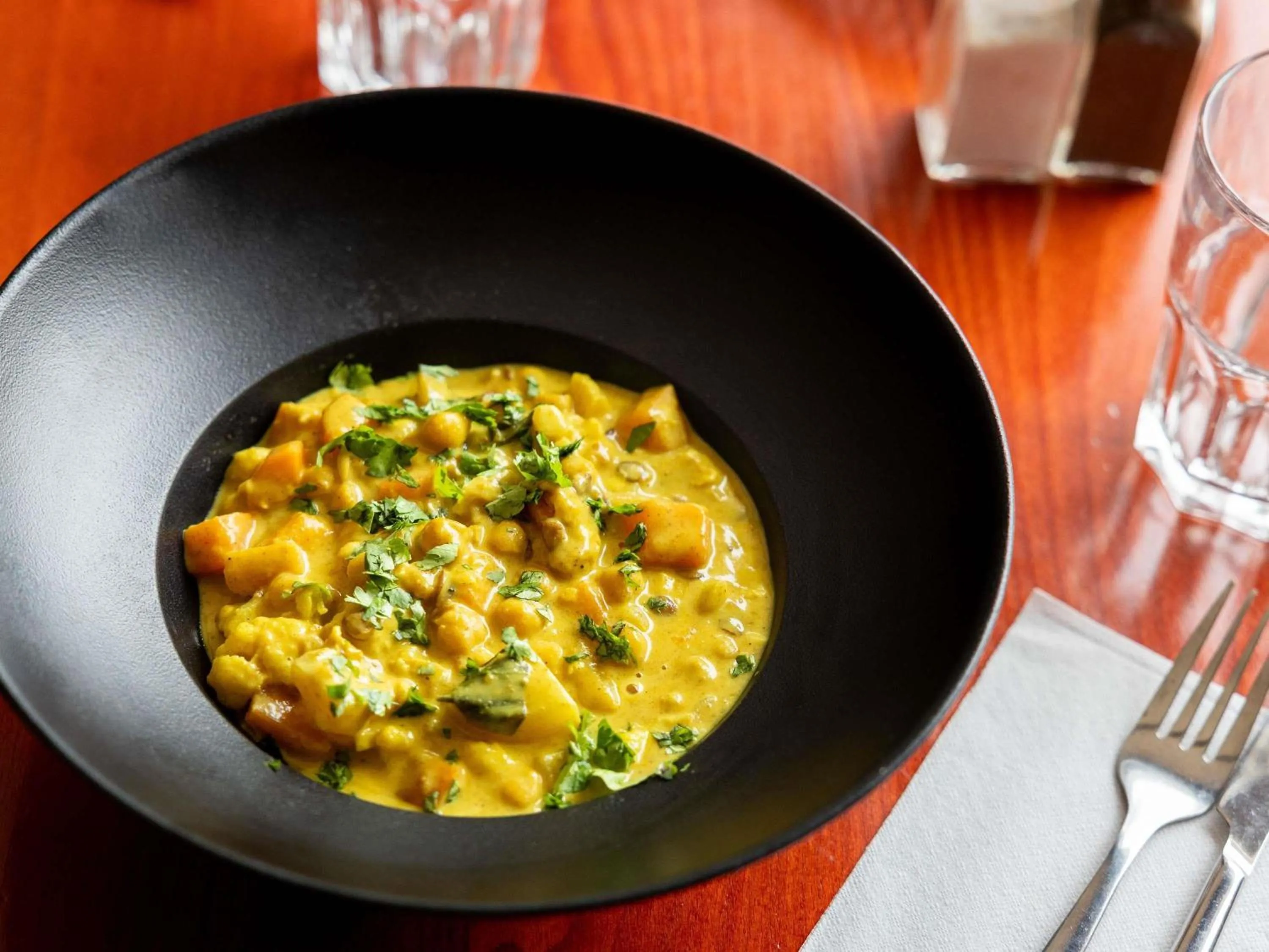 Restaurant/places to eat in ibis Carcassonne Est la Cité