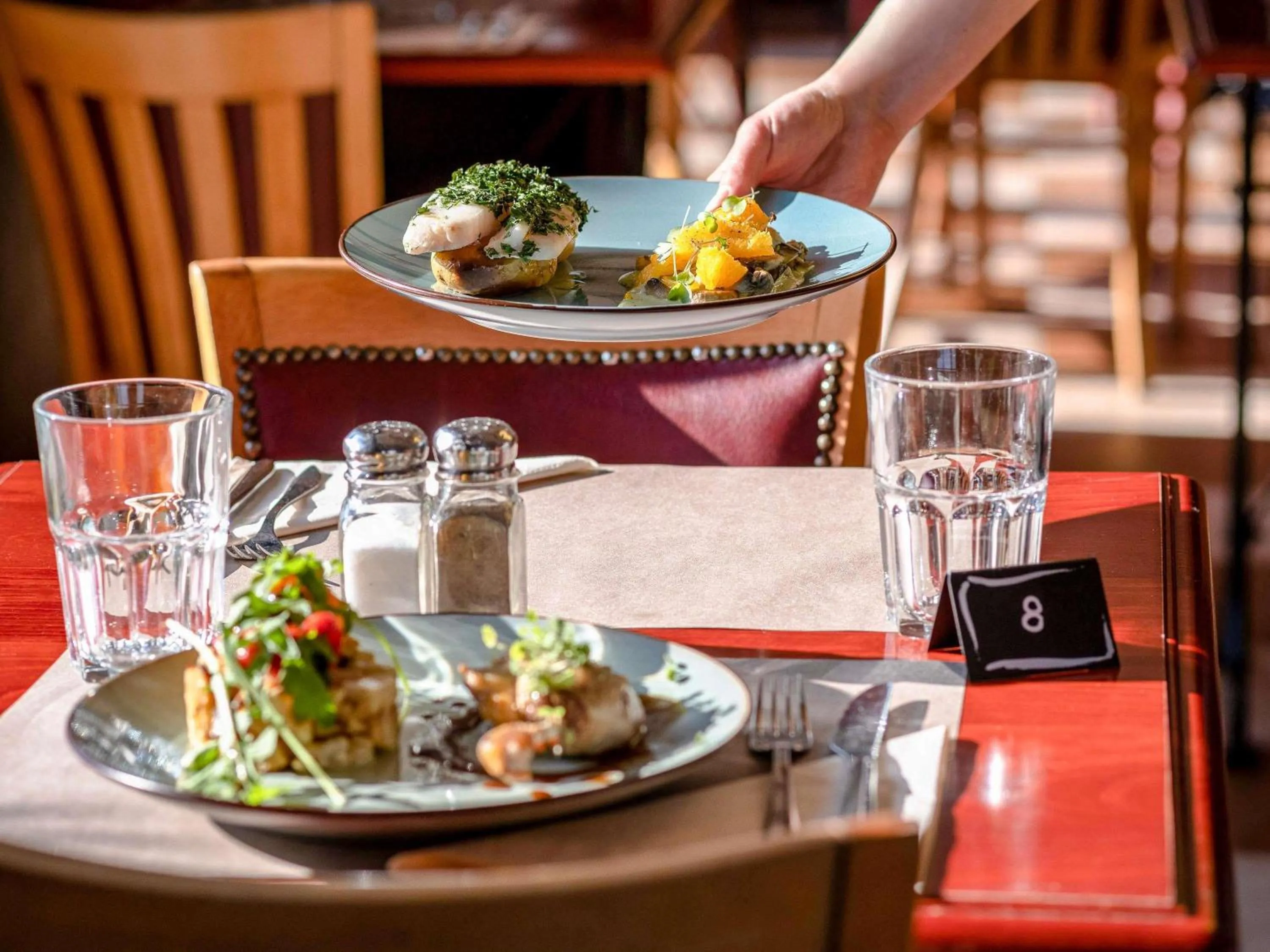 Restaurant/places to eat in ibis Carcassonne Est la Cité