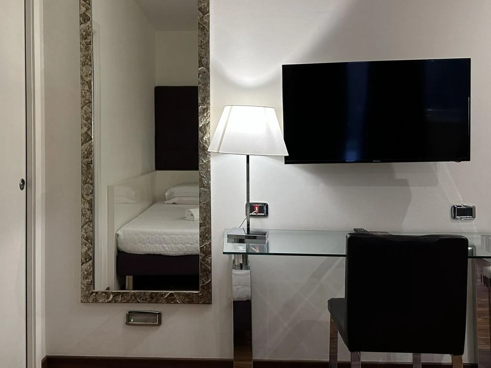 Bed in Hotel La Bussola