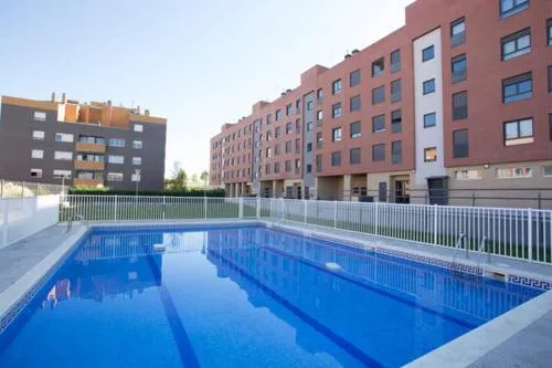 Apartamento Italia piscina aire acondicionado terraza y vistas montaña ideal para mascotas