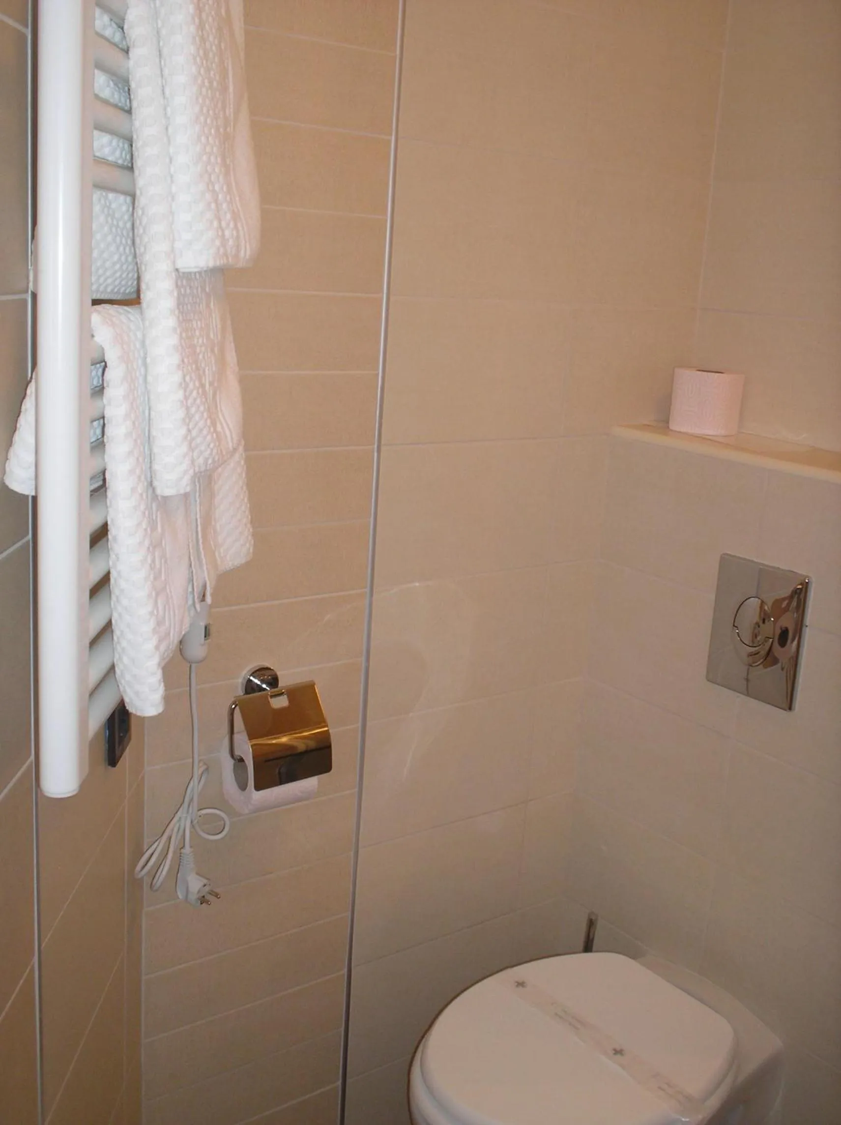 Bathroom in Hotel Fontana