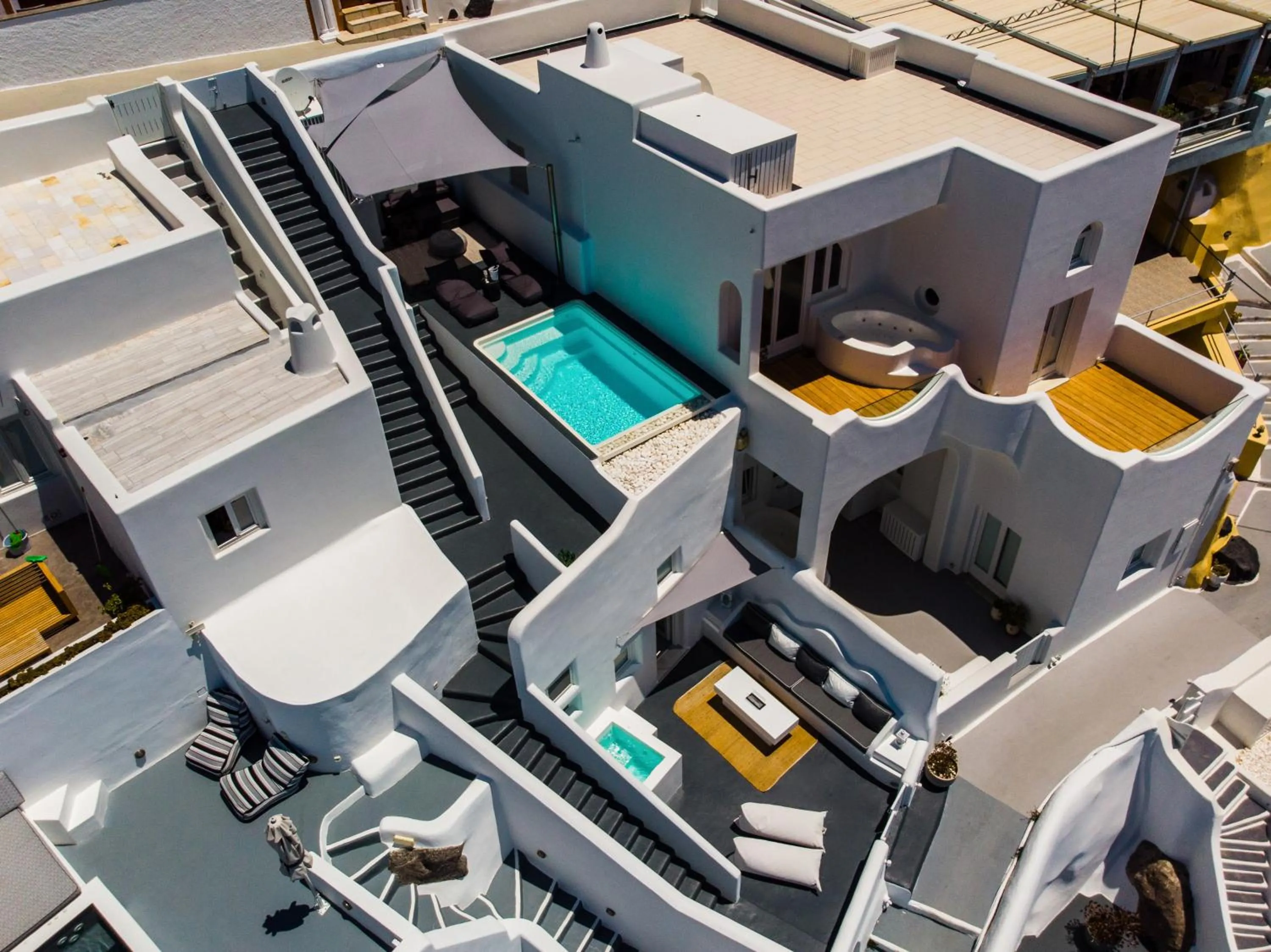 Santorini Delux