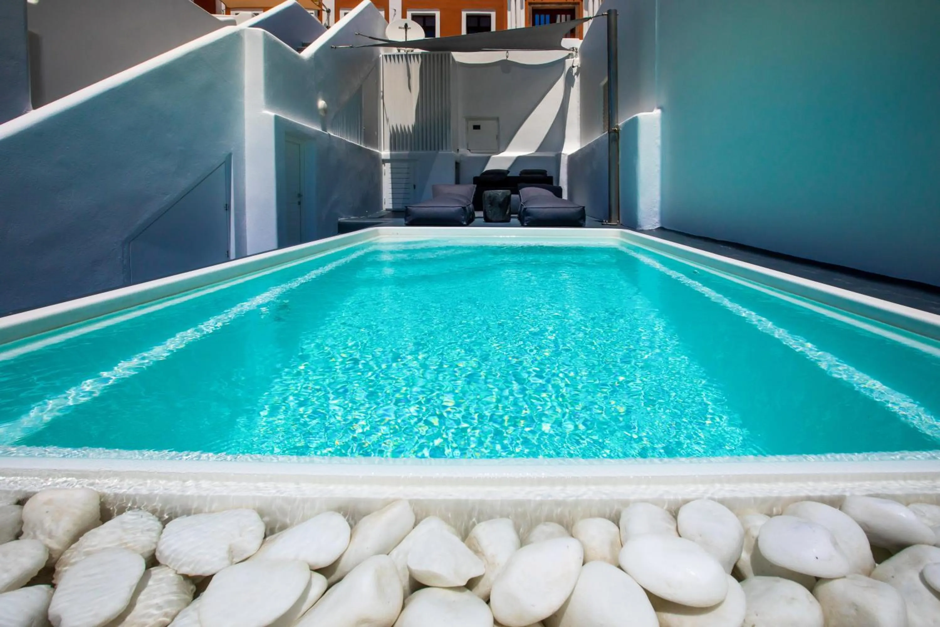 Santorini Delux