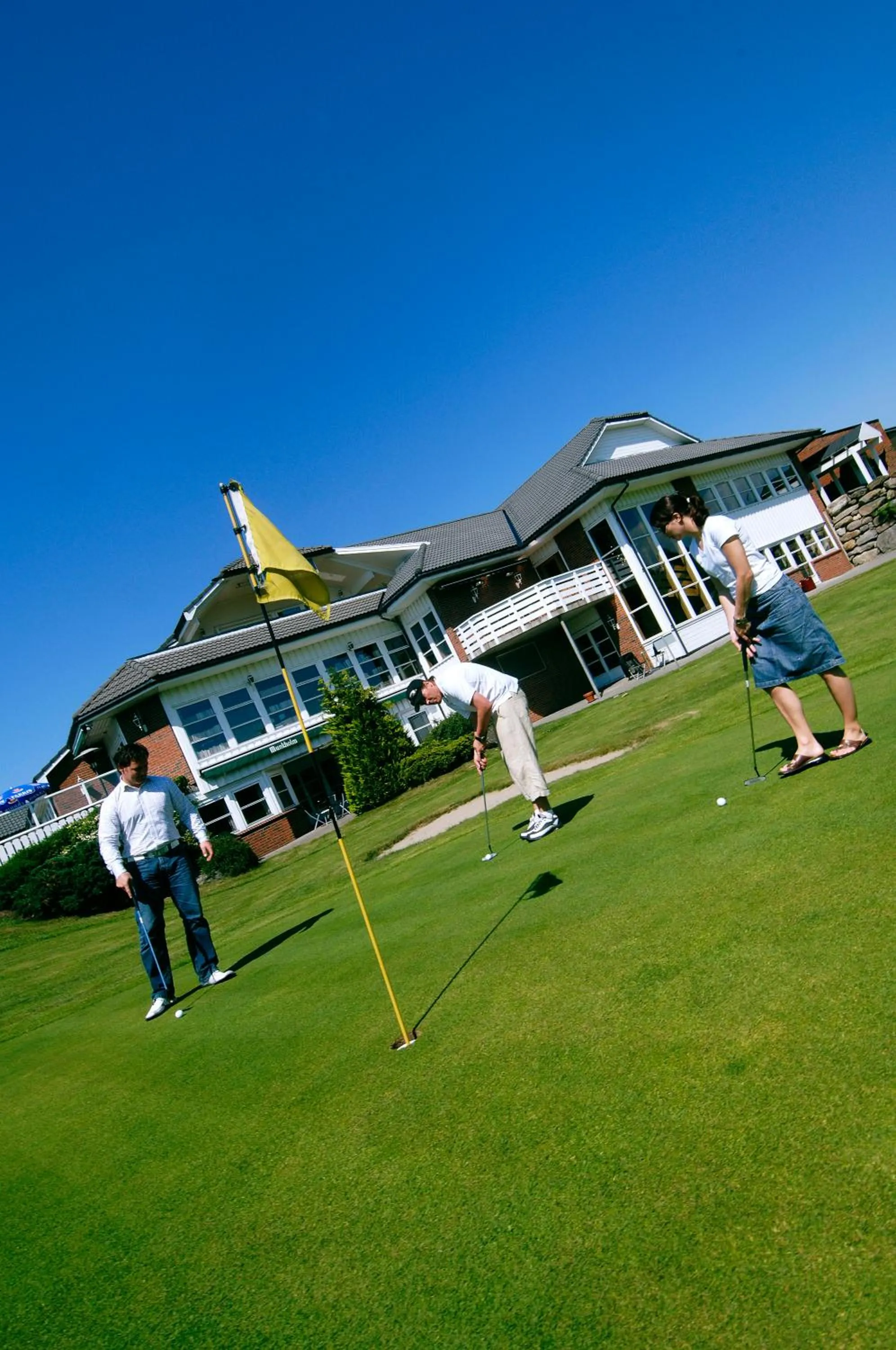 Facade/entrance in Bryne Hotell